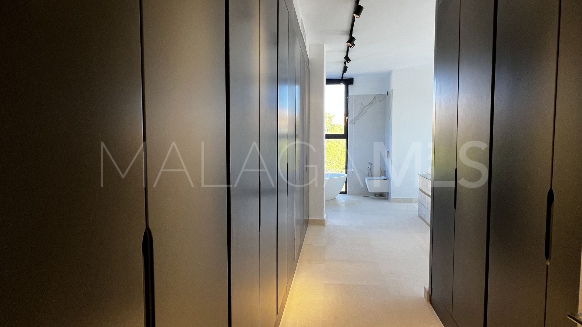 Villa for sale in Marbella Est