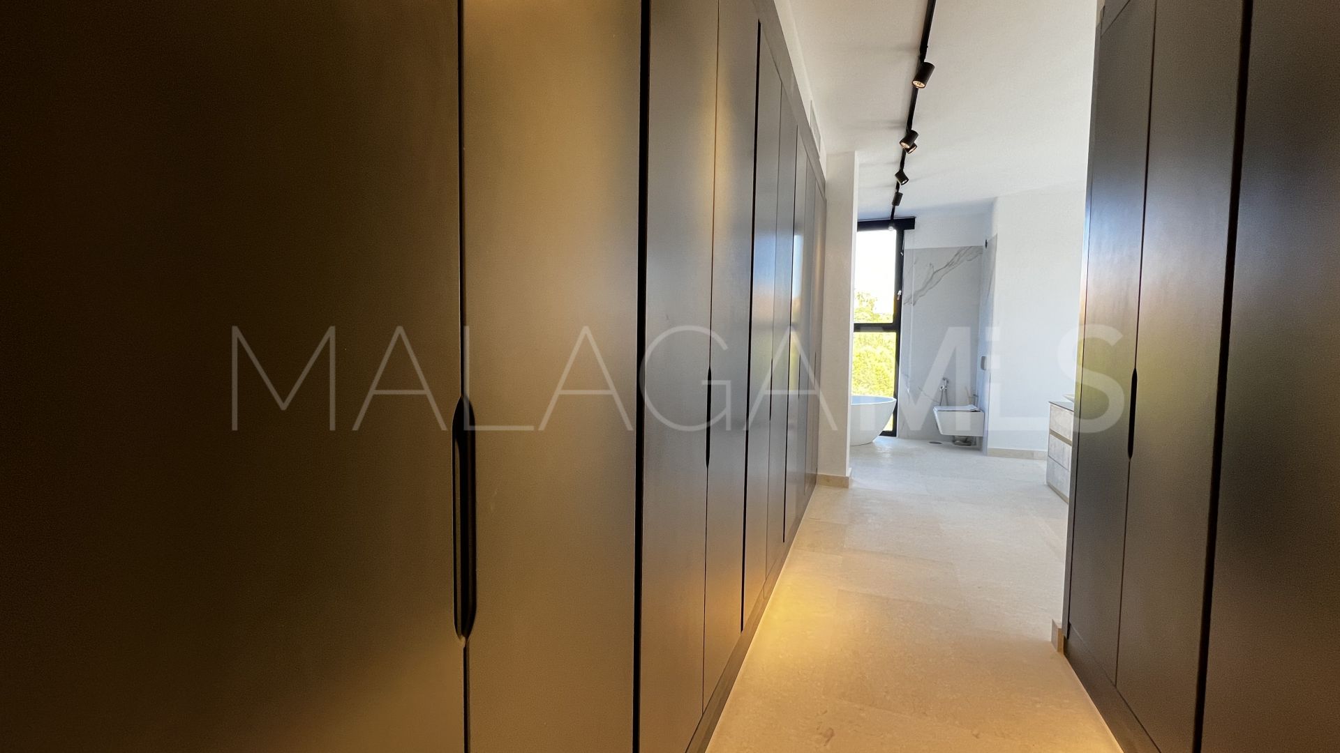 Villa for sale in Marbella Est