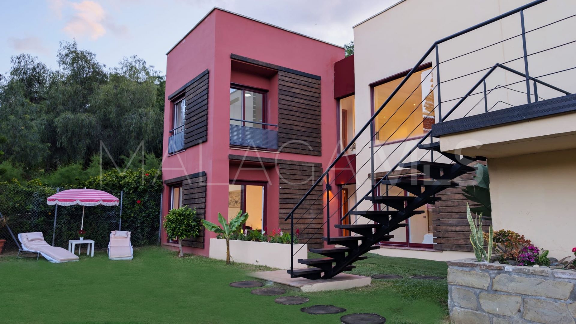 Villa for sale in Parque Botanico