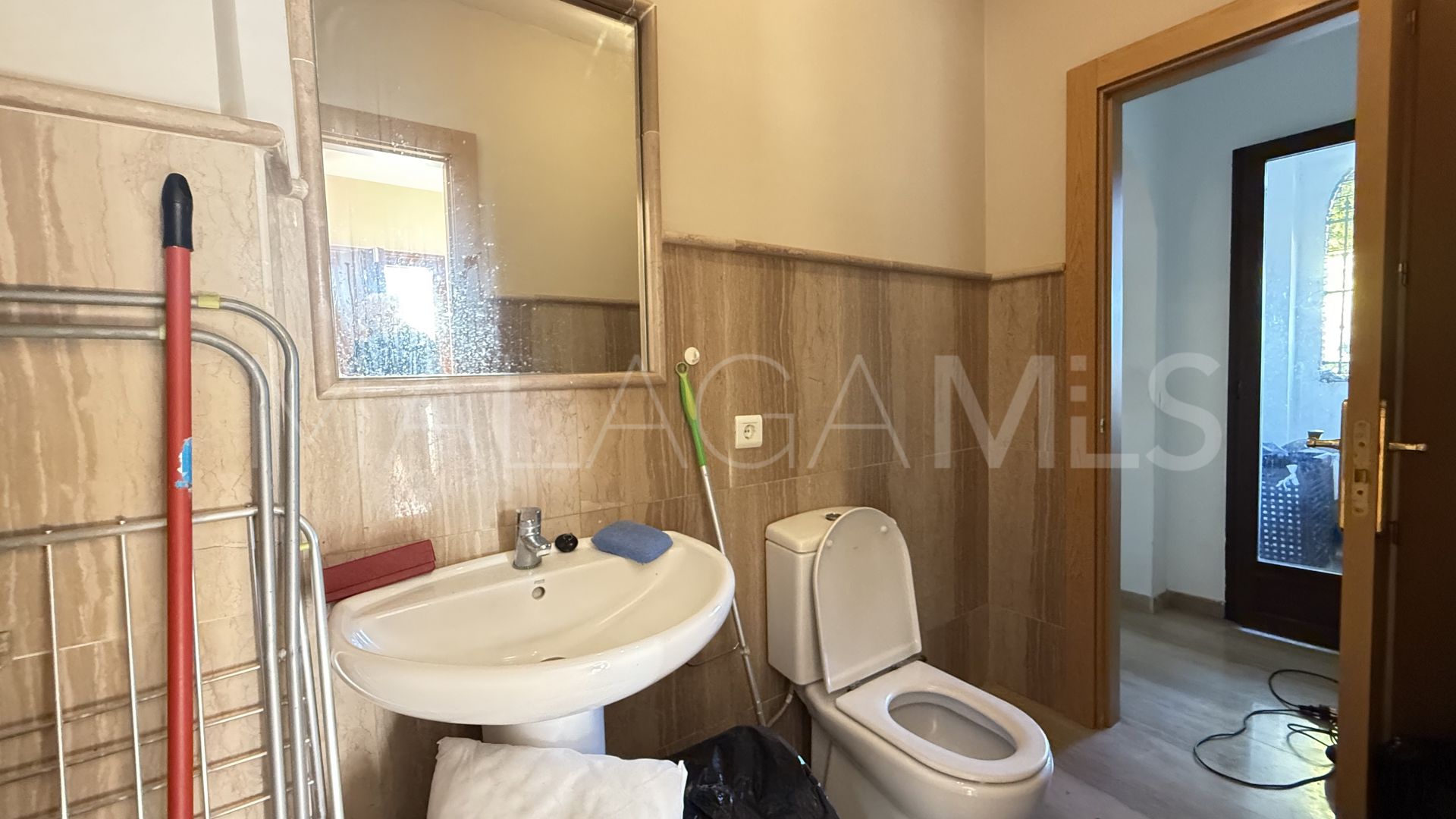 Villa for sale in Guadalmina Baja