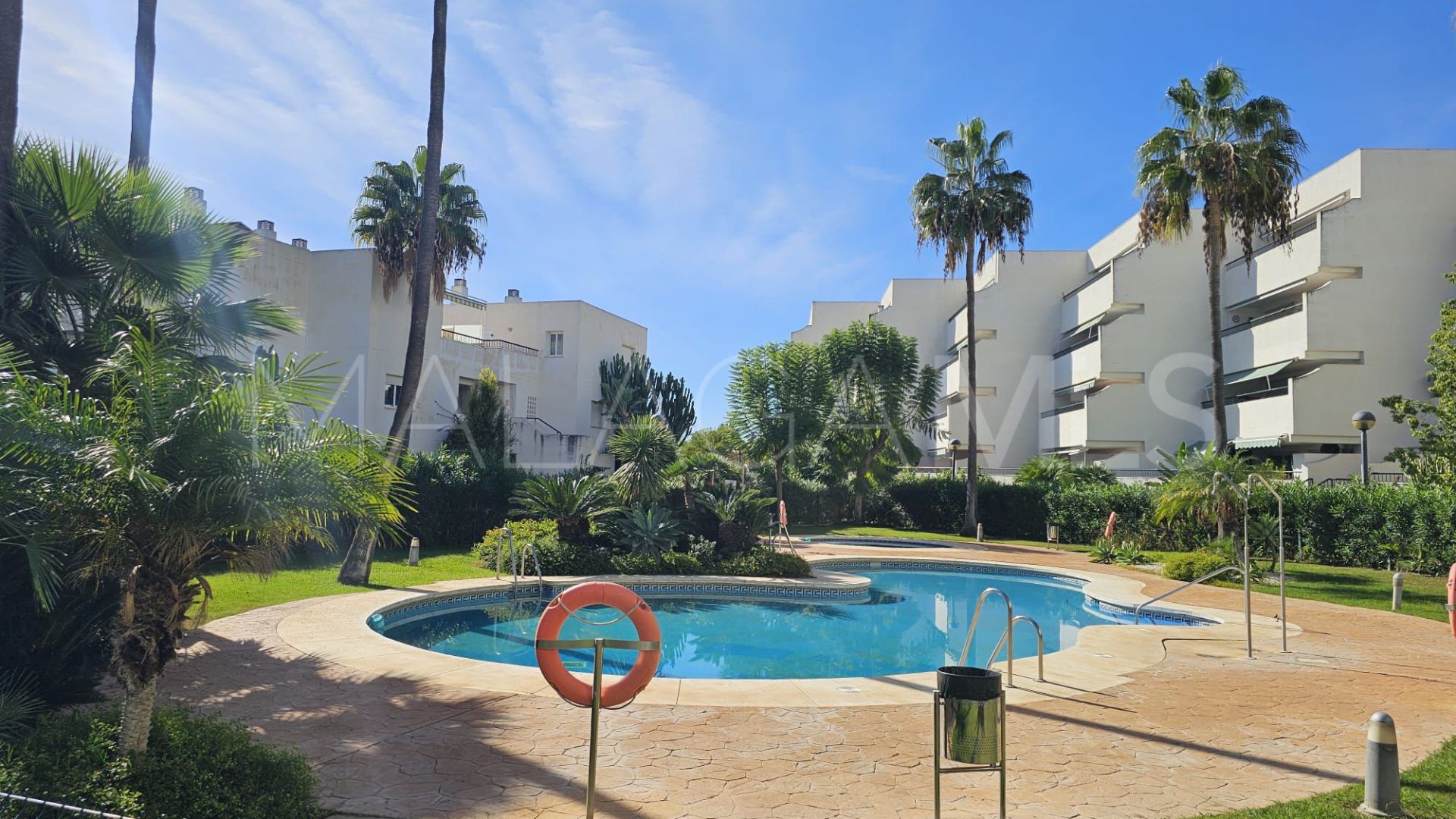 Lägenhet for sale in Guadalmina Baja