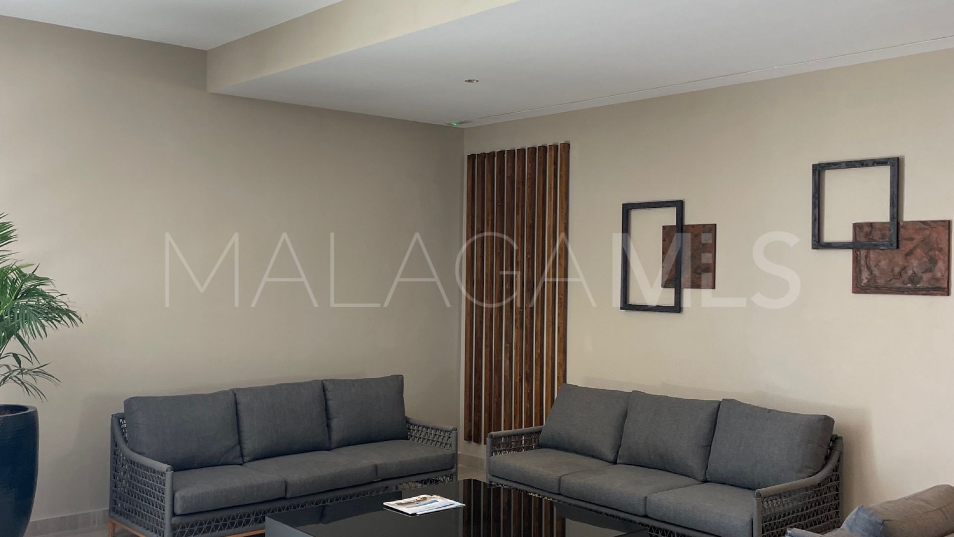Lägenhet for sale in Nueva Andalucia