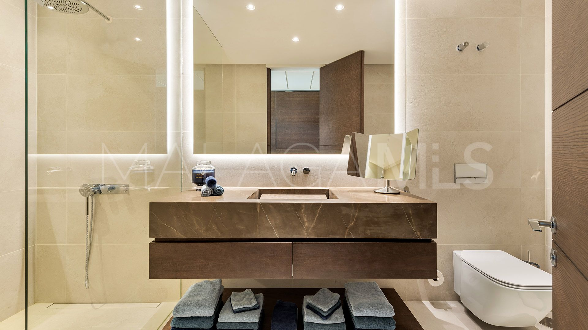 Villa for sale in Los Flamingos Golf