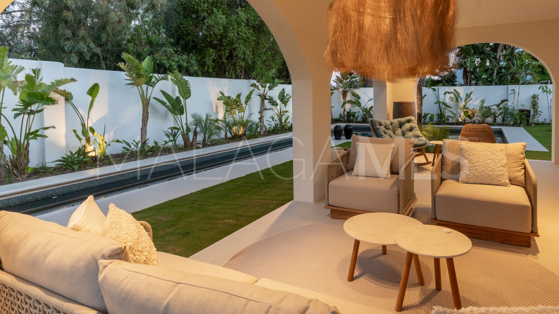 Villa for sale in Casasola
