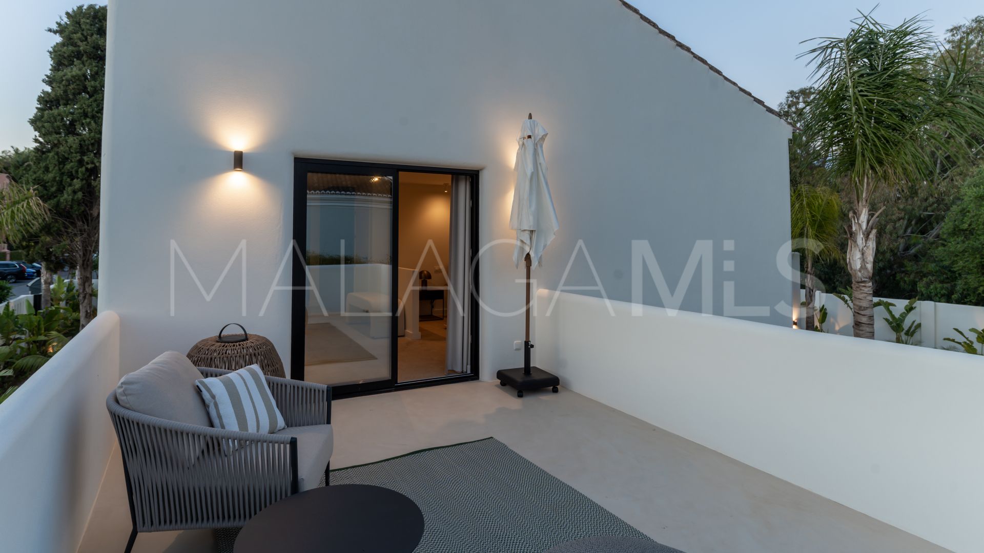 Villa for sale in Casasola