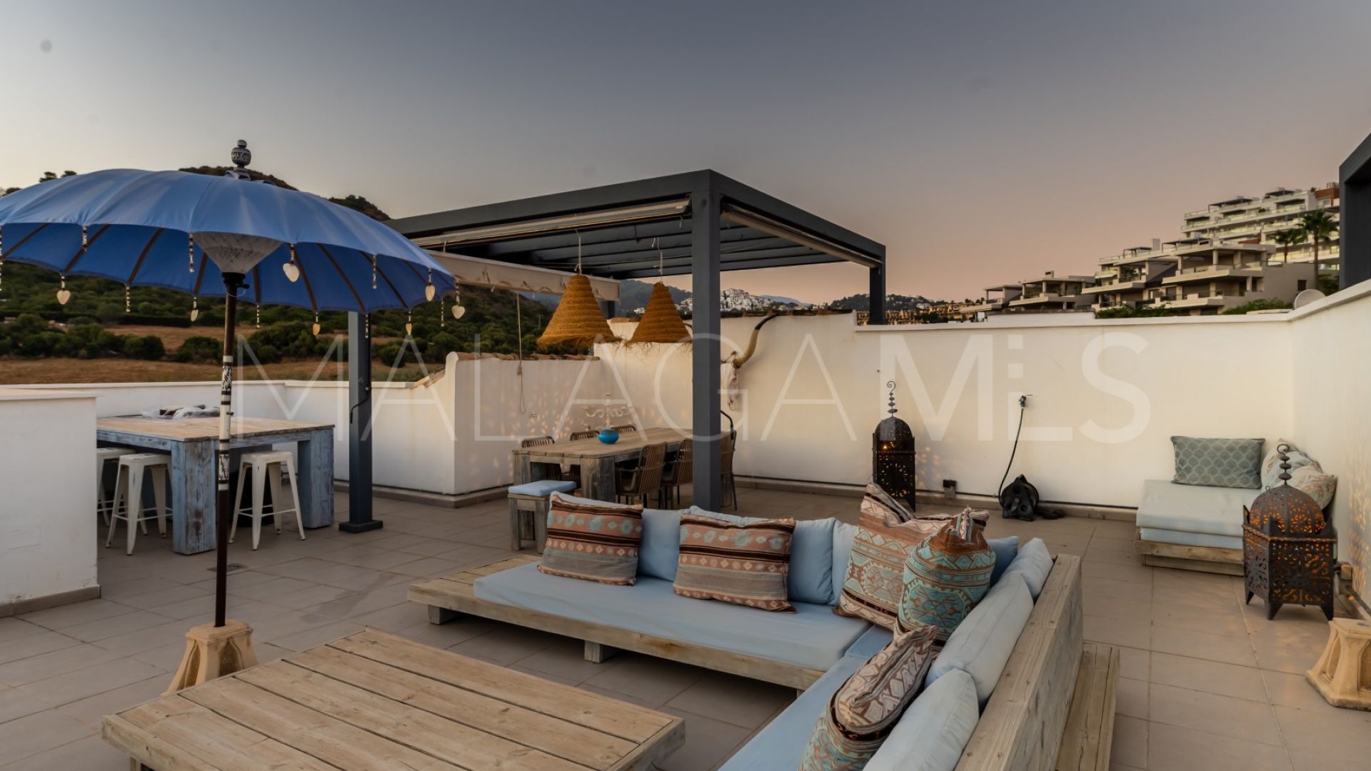 Zweistöckiges penthouse for sale in Los Arqueros