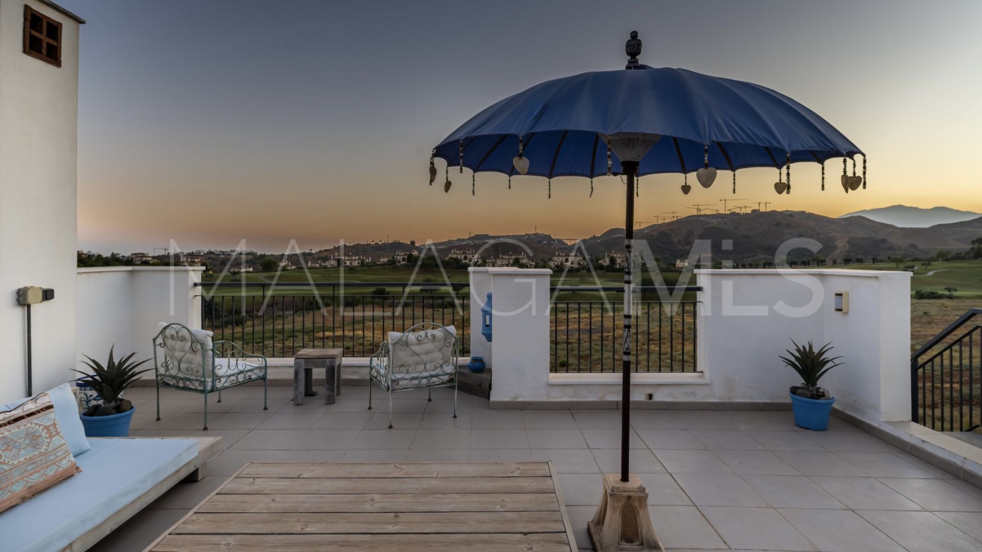 Zweistöckiges penthouse for sale in Los Arqueros