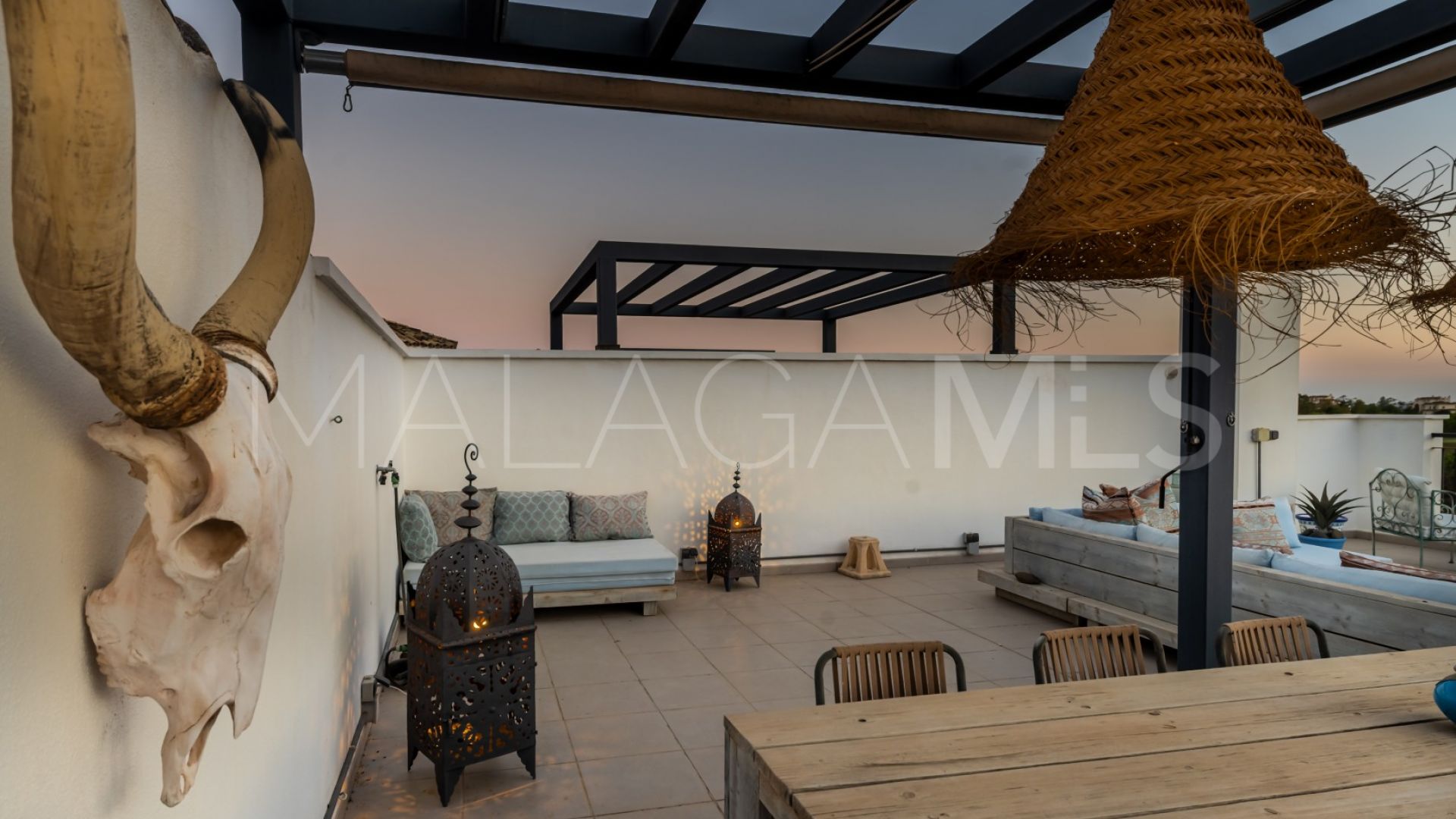 Zweistöckiges penthouse for sale in Los Arqueros