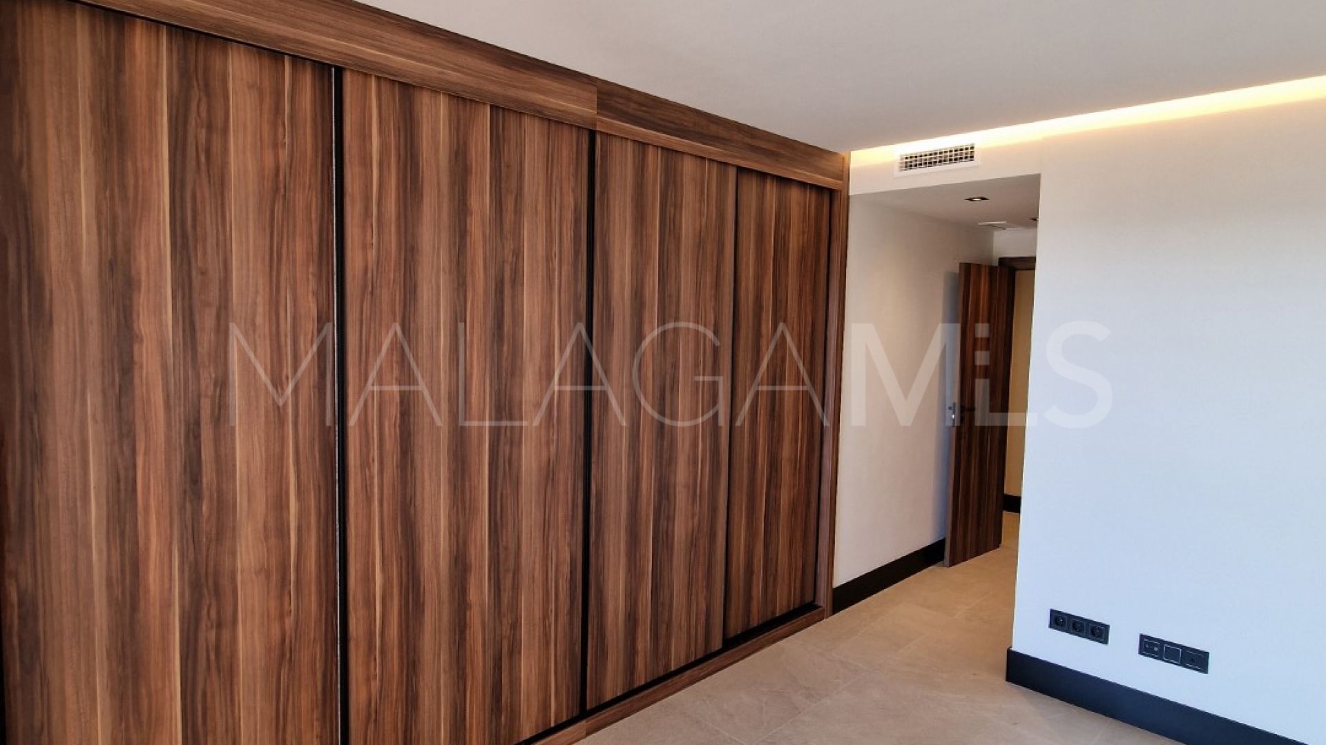 Apartment for sale in Nueva Andalucia