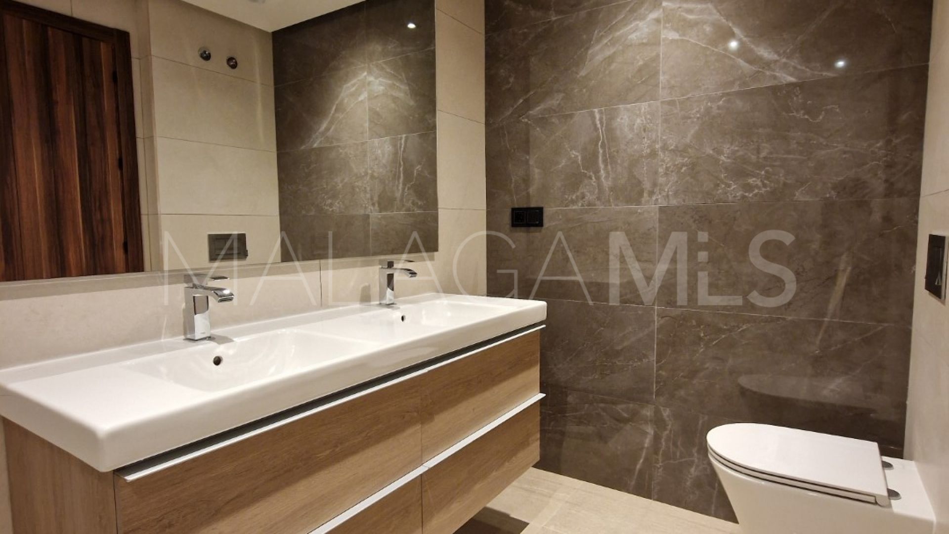 Apartment for sale in Nueva Andalucia