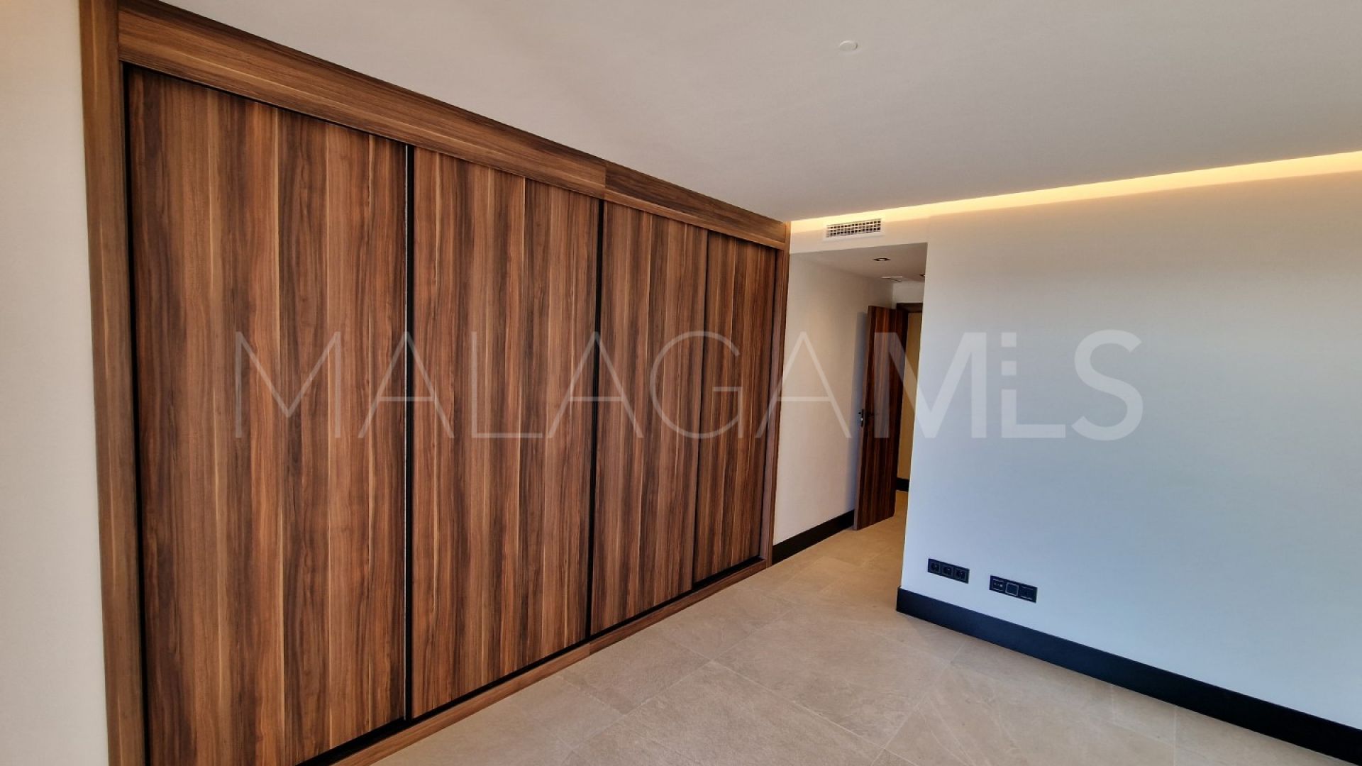 Apartment for sale in Nueva Andalucia