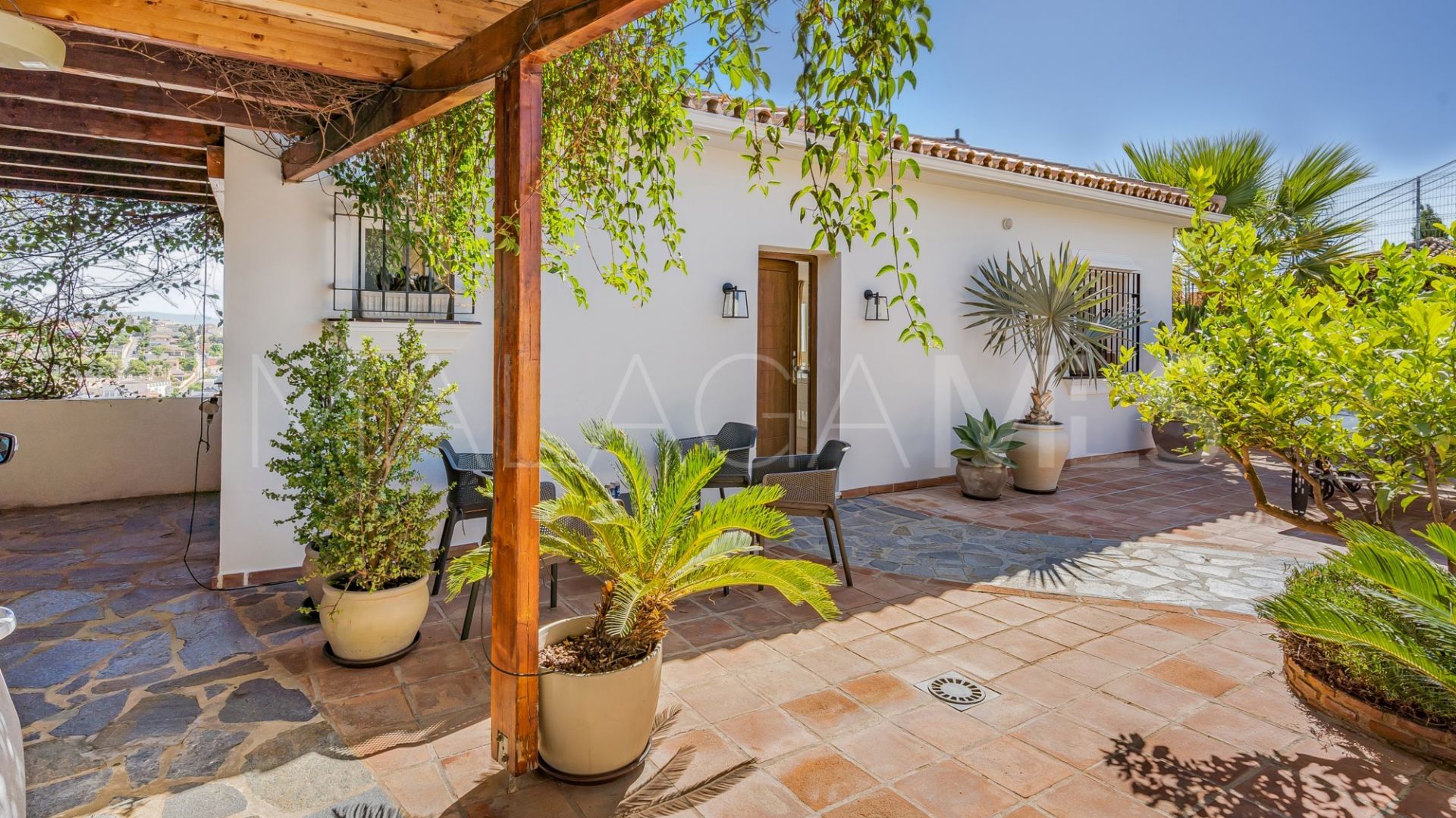 Villa for sale in El Coto with 3 bedrooms