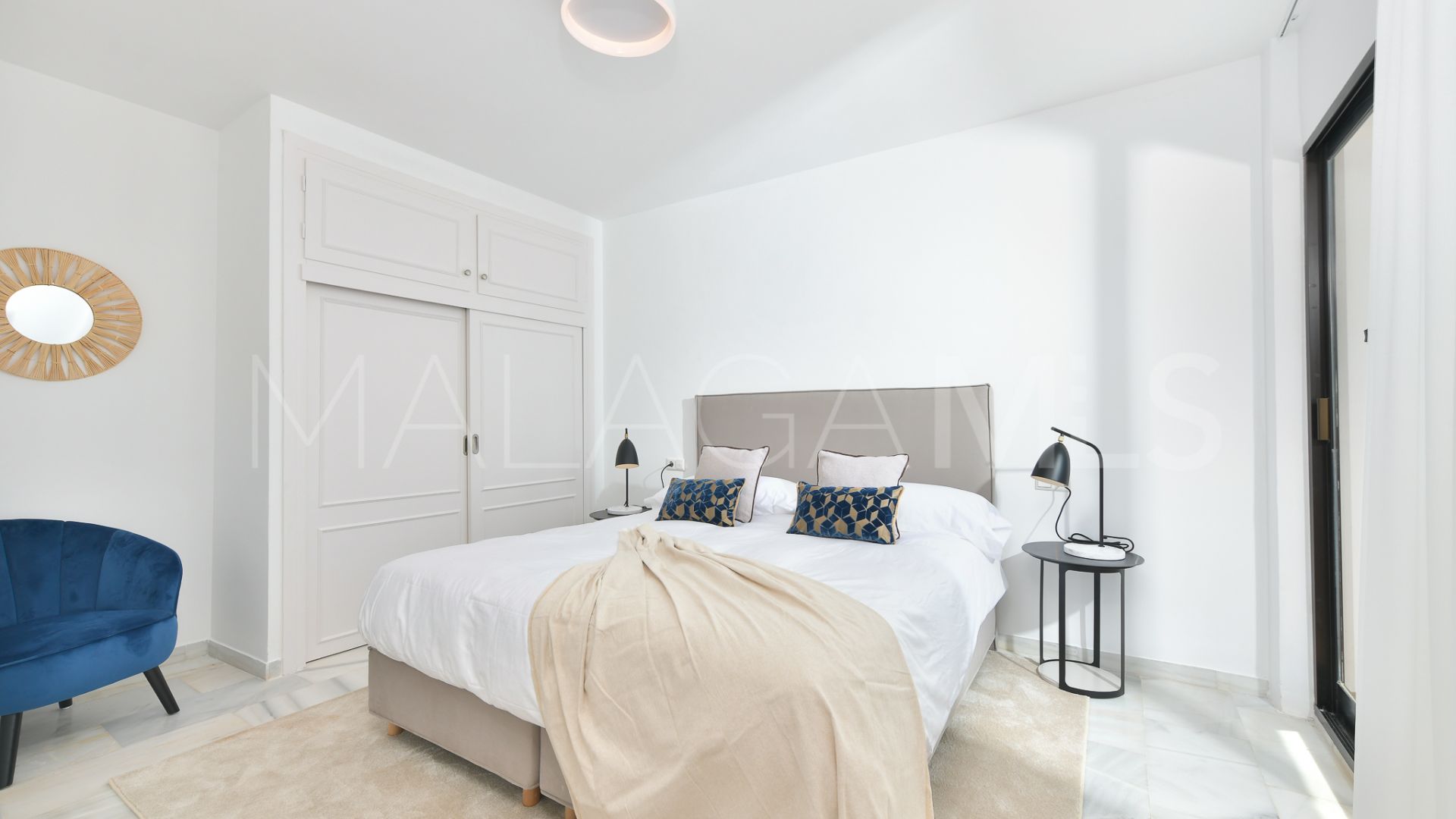 Se vende apartamento with 2 bedrooms in Mijas
