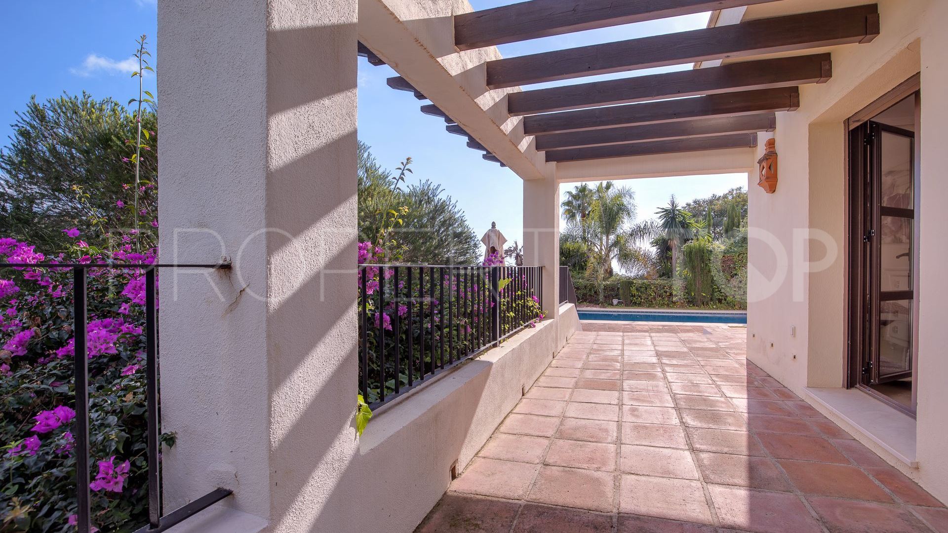 Villa en venta en Benahavis con 3 dormitorios