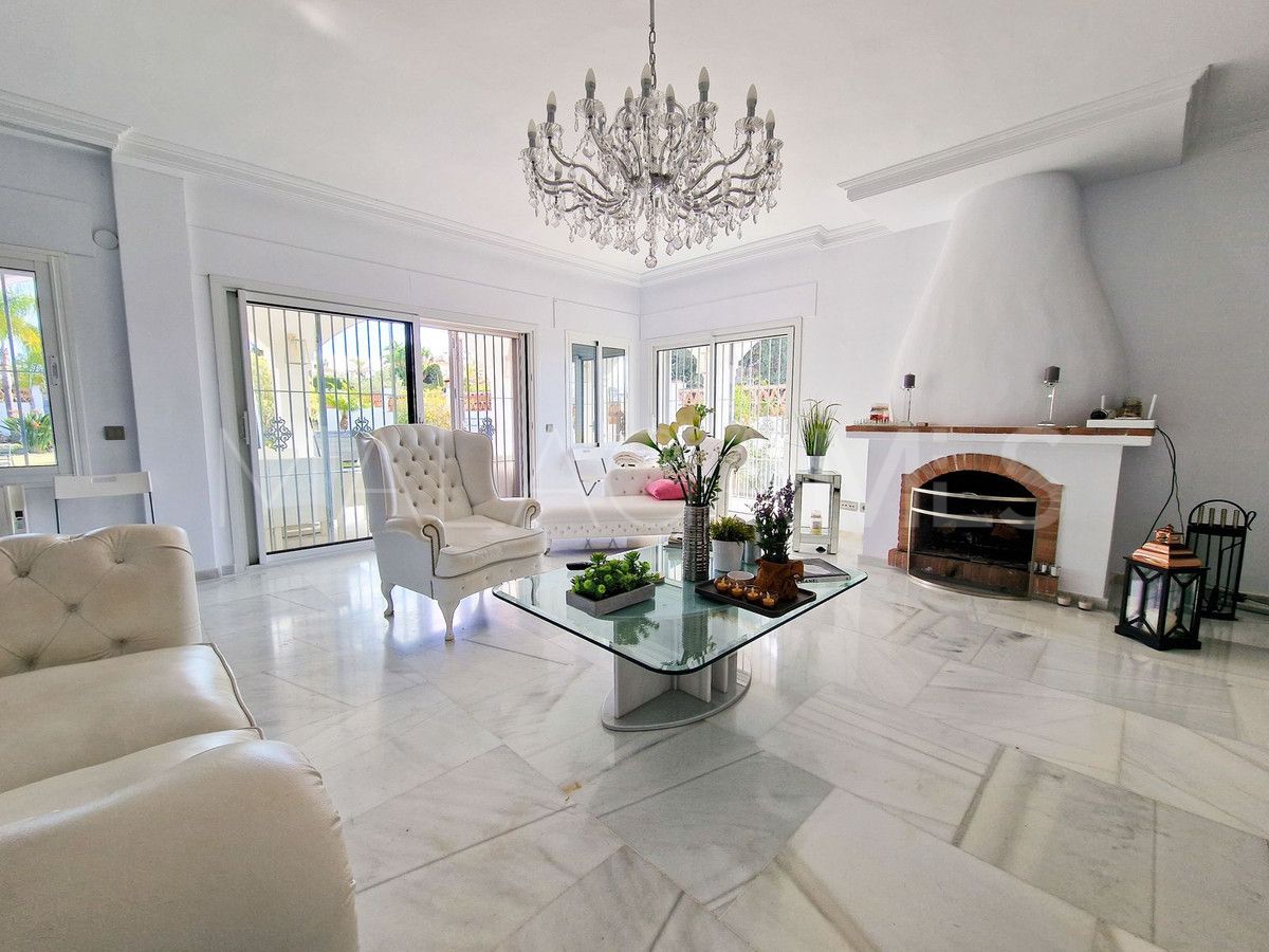 Villa for sale in Bel Air