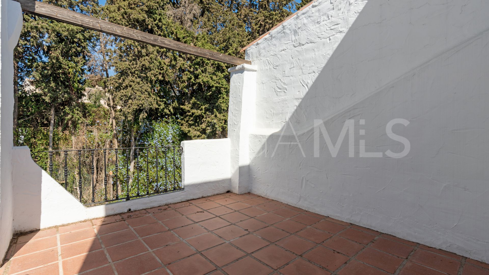 Maison de ville for sale in Nueva Andalucia