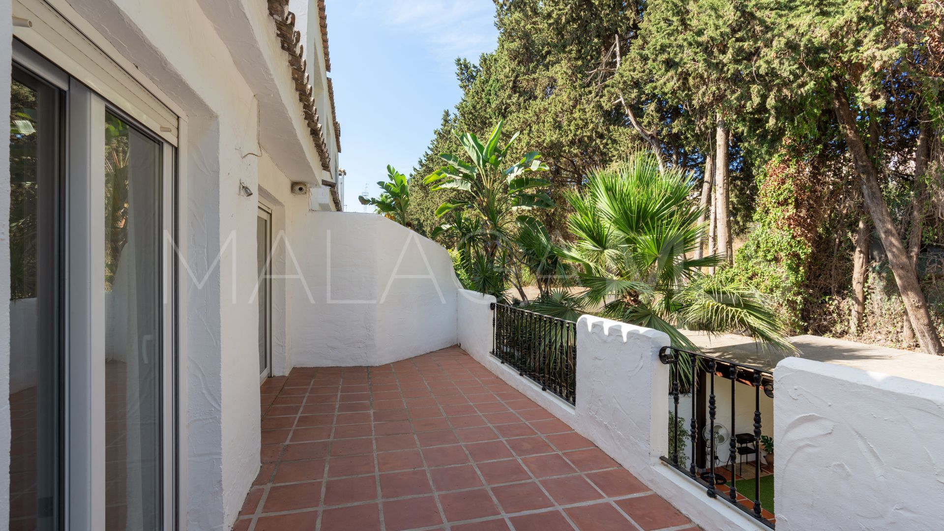 Maison de ville for sale in Nueva Andalucia