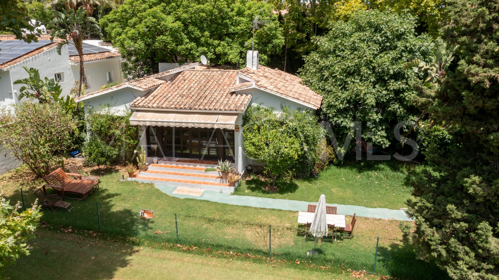 Villa for sale in Guadalmina Alta