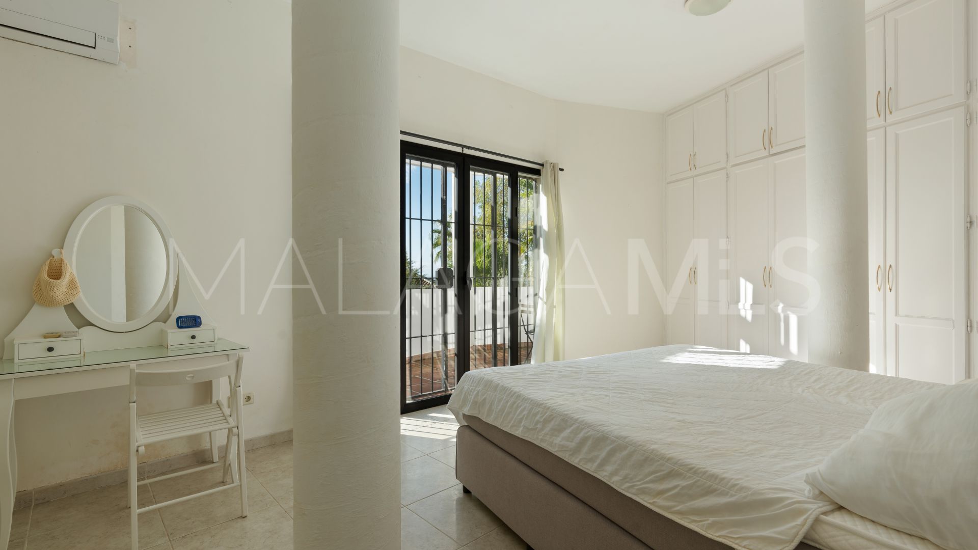 Mijas 6 bedrooms villa for sale