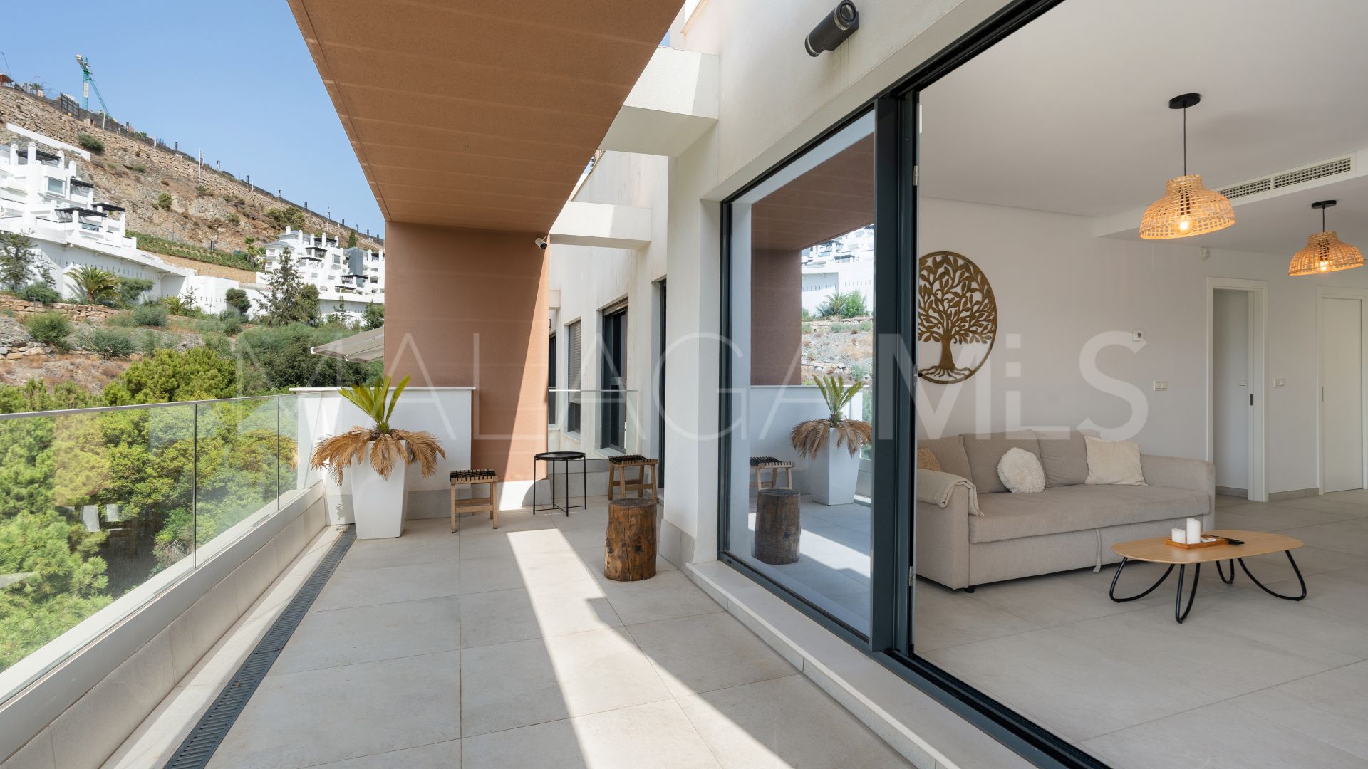 Apartamento a la venta in Benahavis