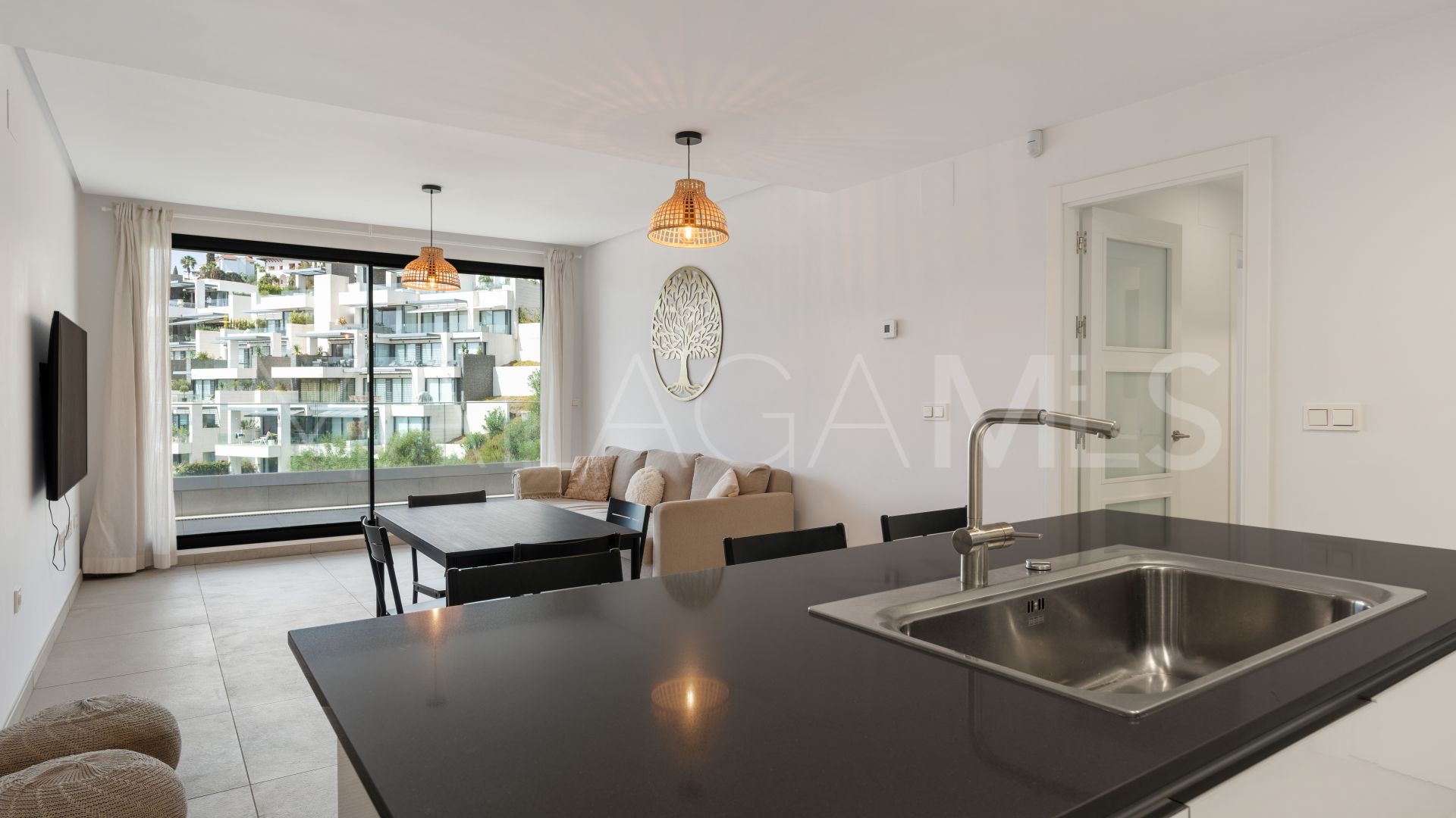 Apartamento a la venta in Benahavis