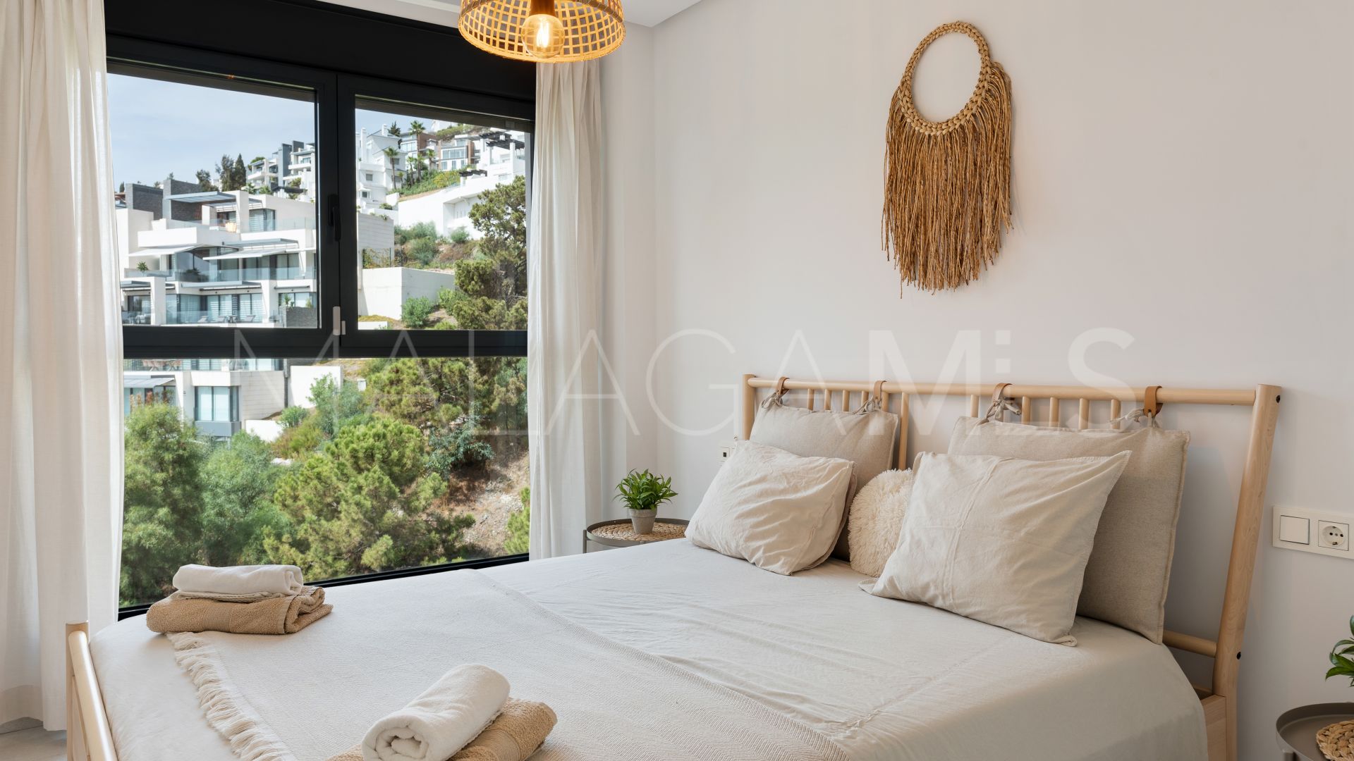 Apartamento a la venta in Benahavis