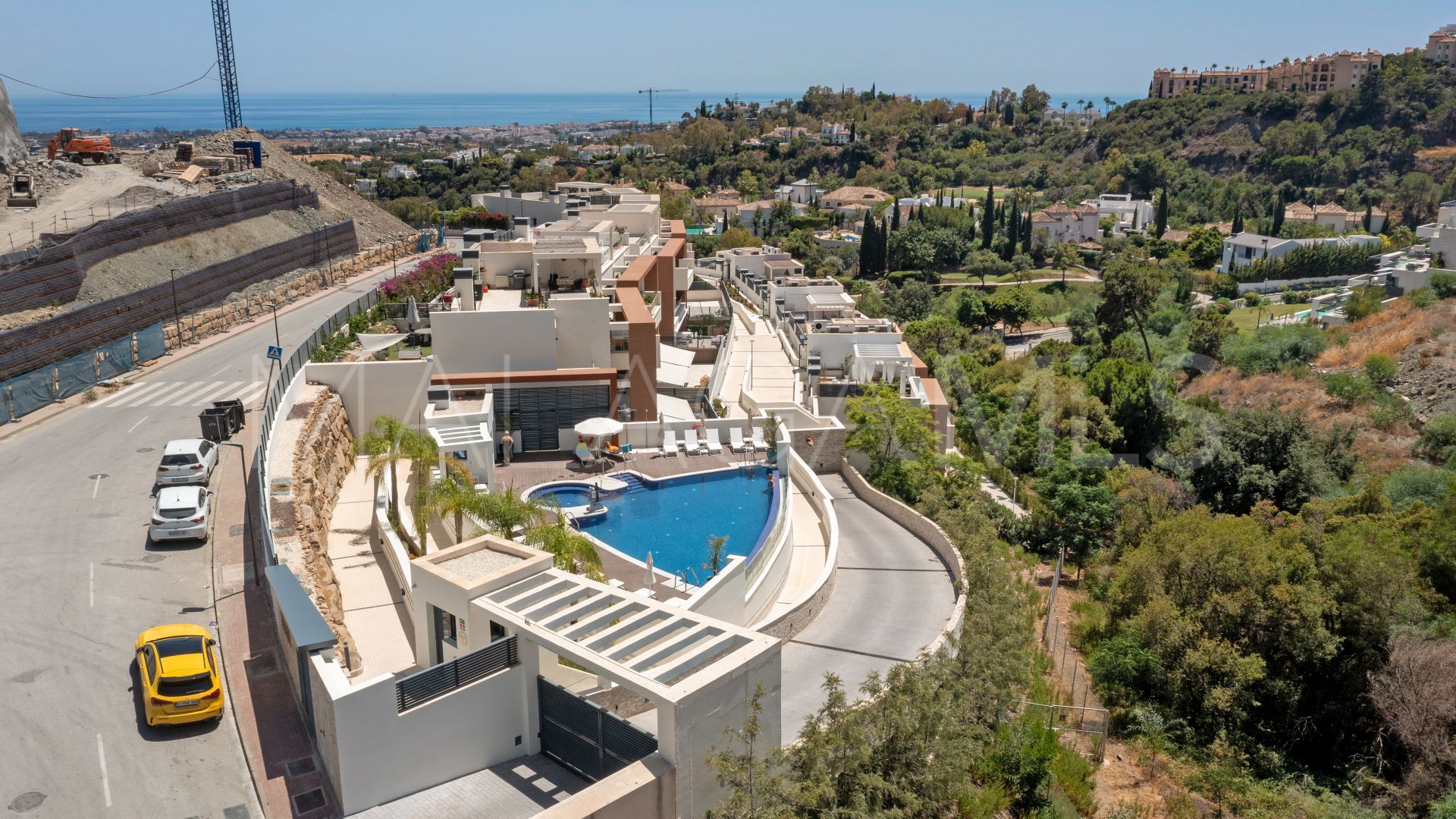 Apartamento a la venta in Benahavis