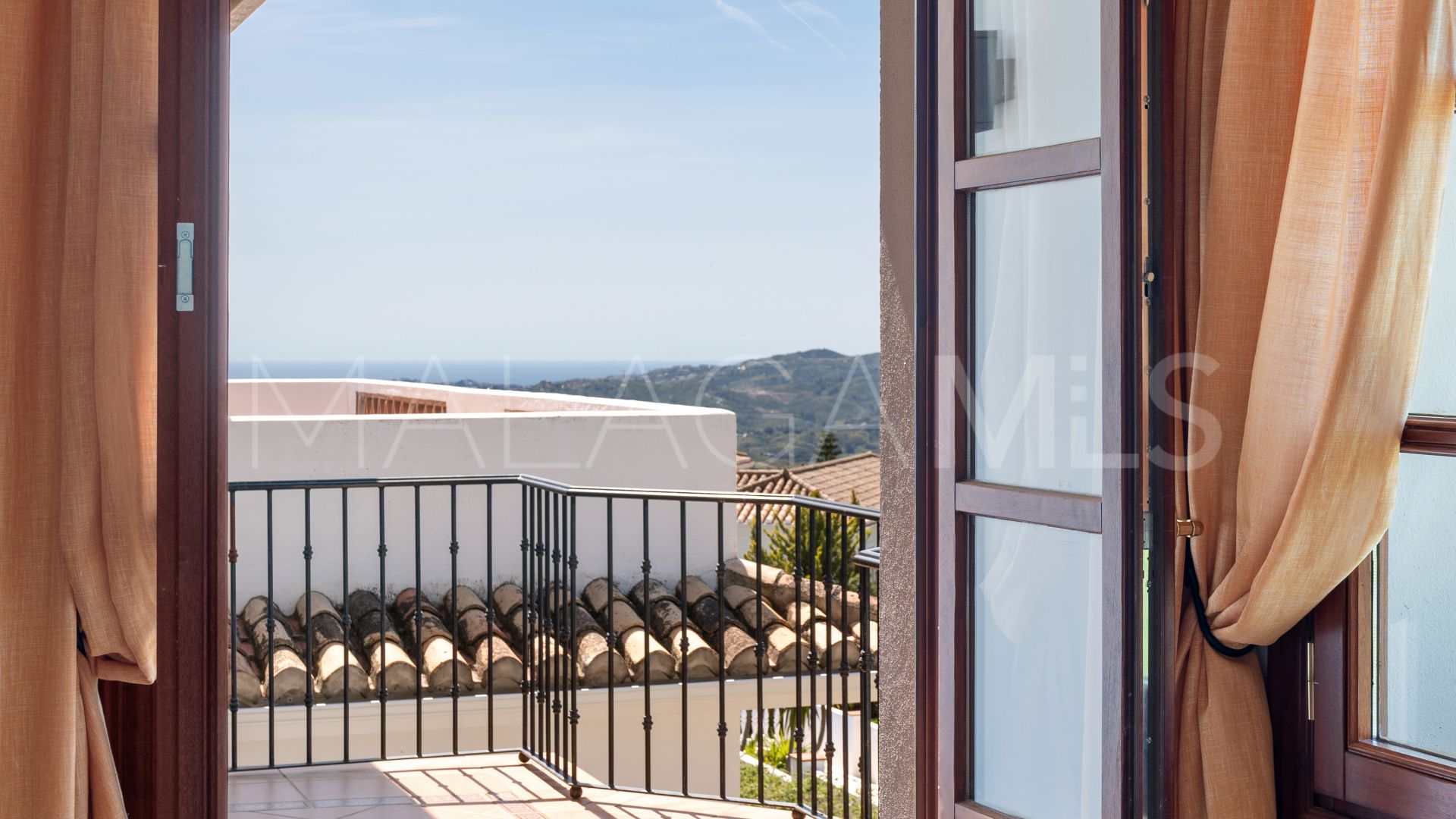 Villa for sale in Valtocado