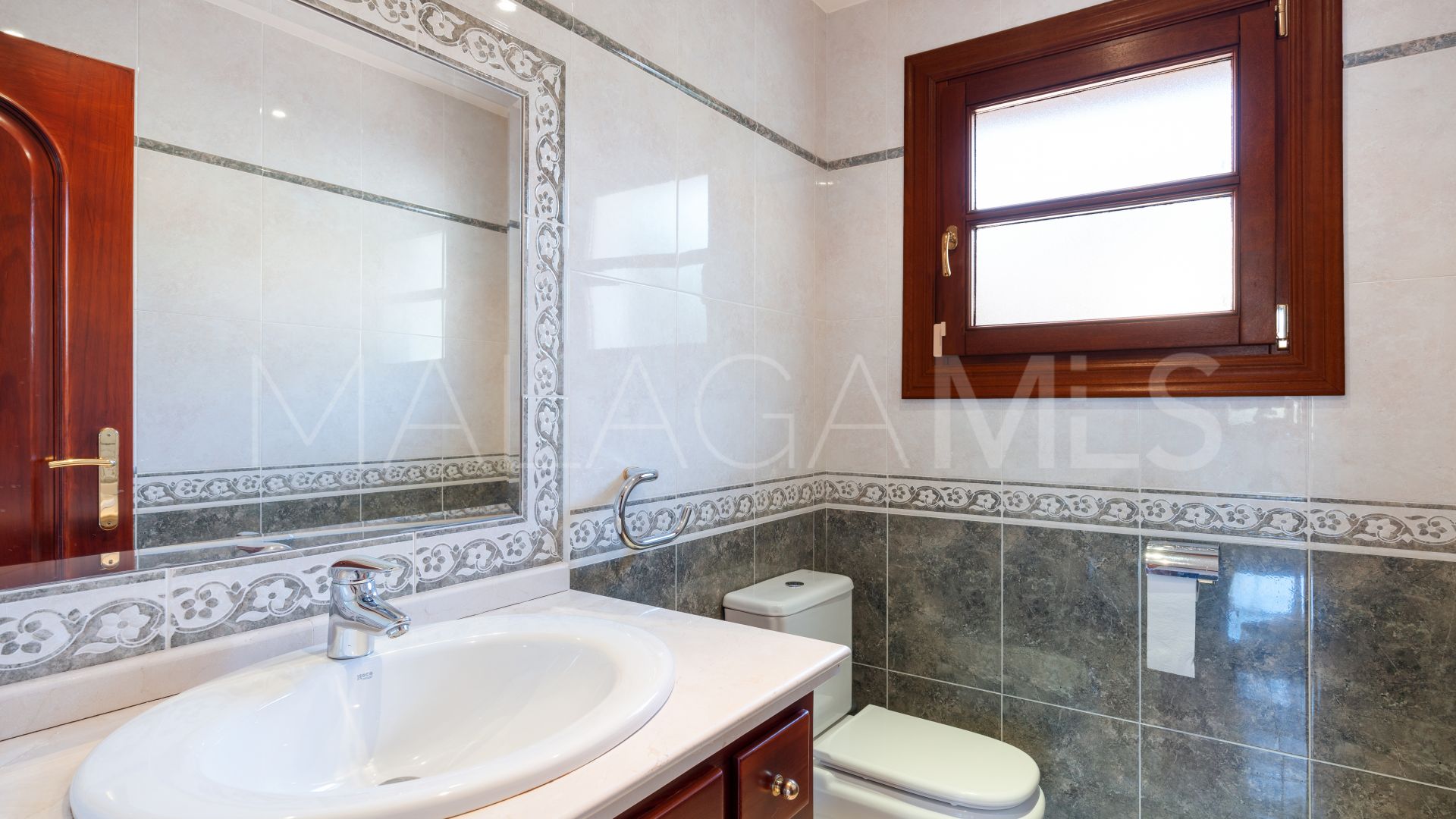Villa for sale in Valtocado