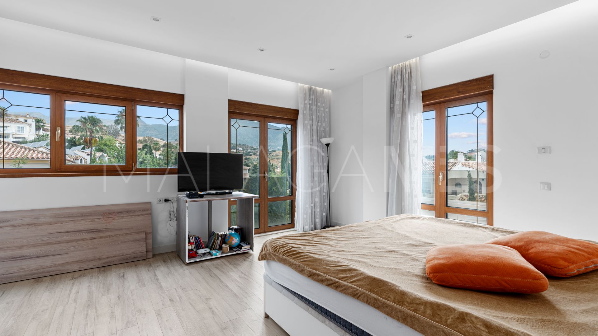 Villa for sale in Mijas