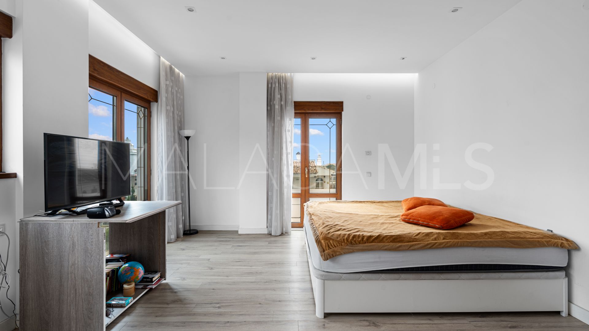 Villa for sale in Mijas