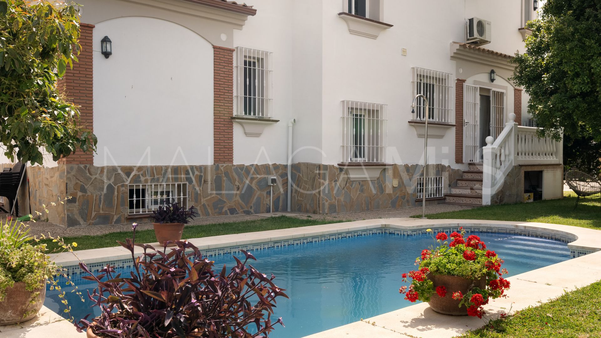 Villa for sale in Torrequebrada