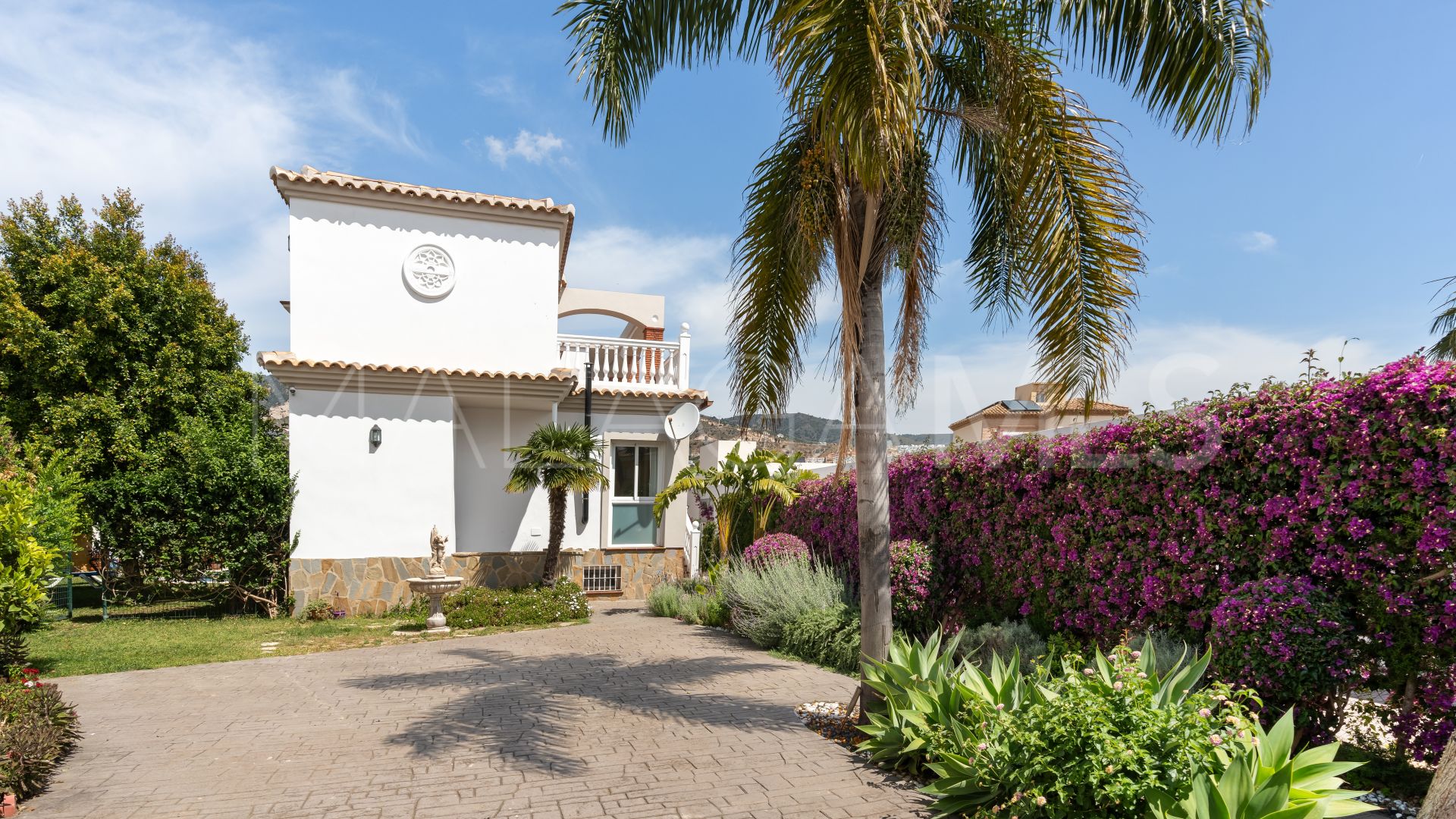 Villa for sale in Torrequebrada