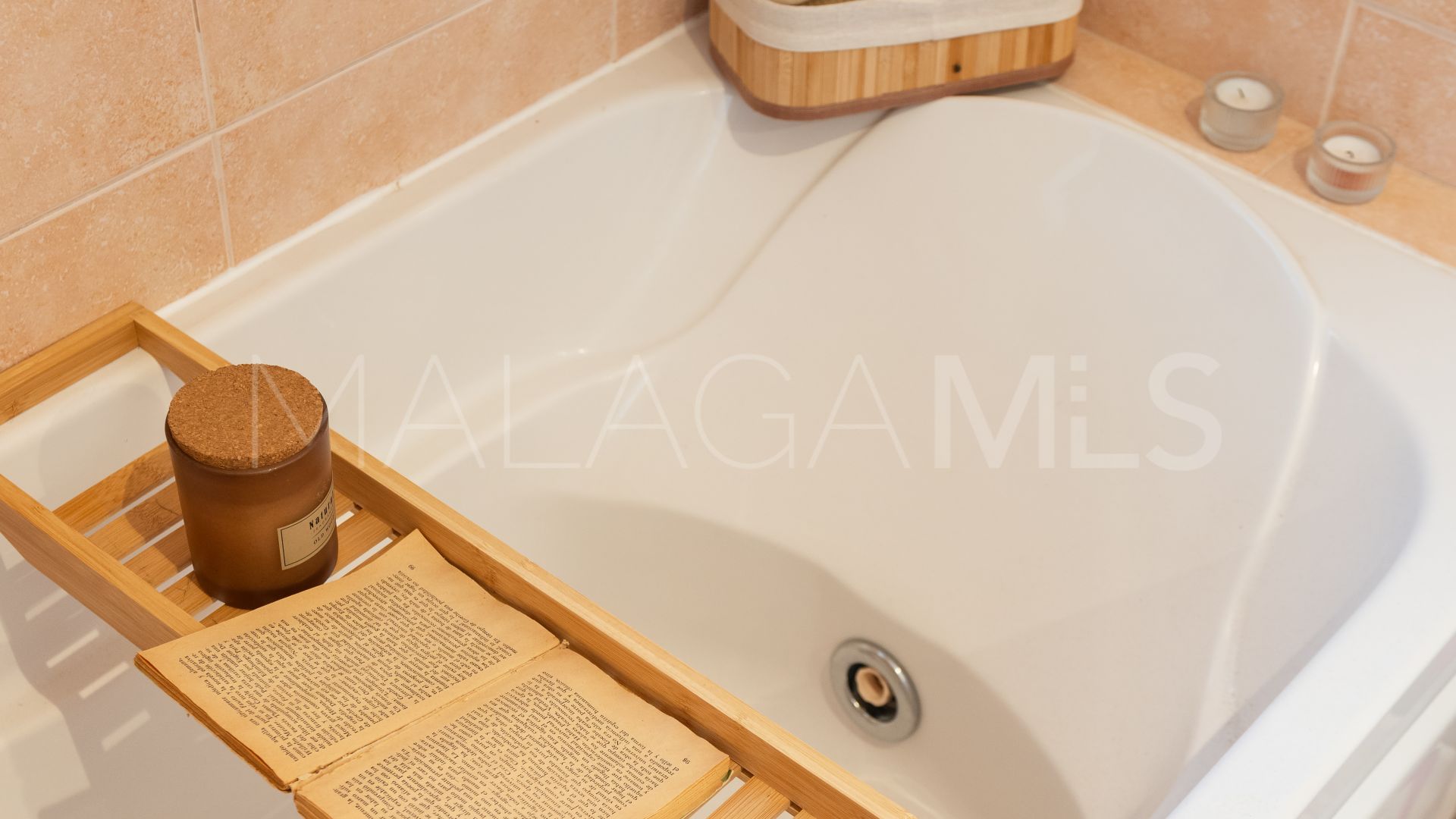 Villa for sale in Torrequebrada