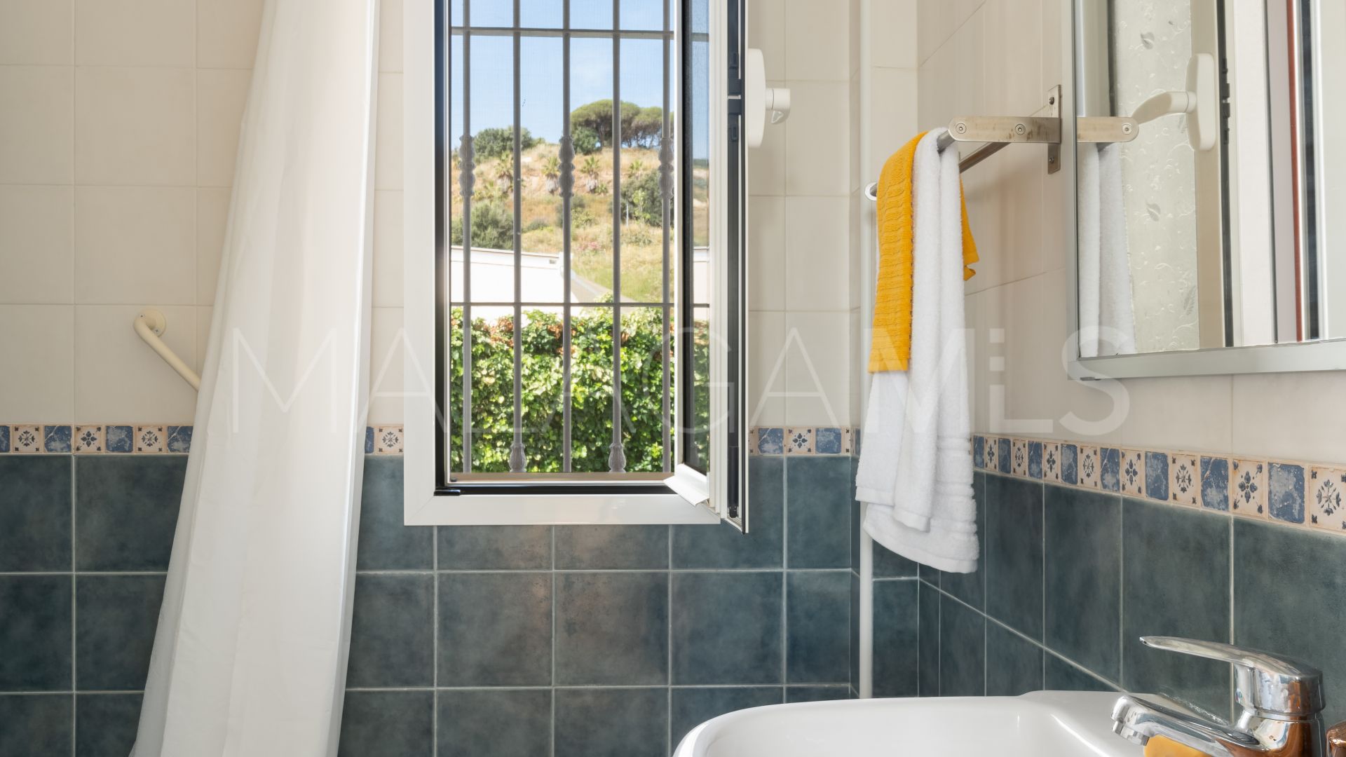 Villa for sale in Torrequebrada