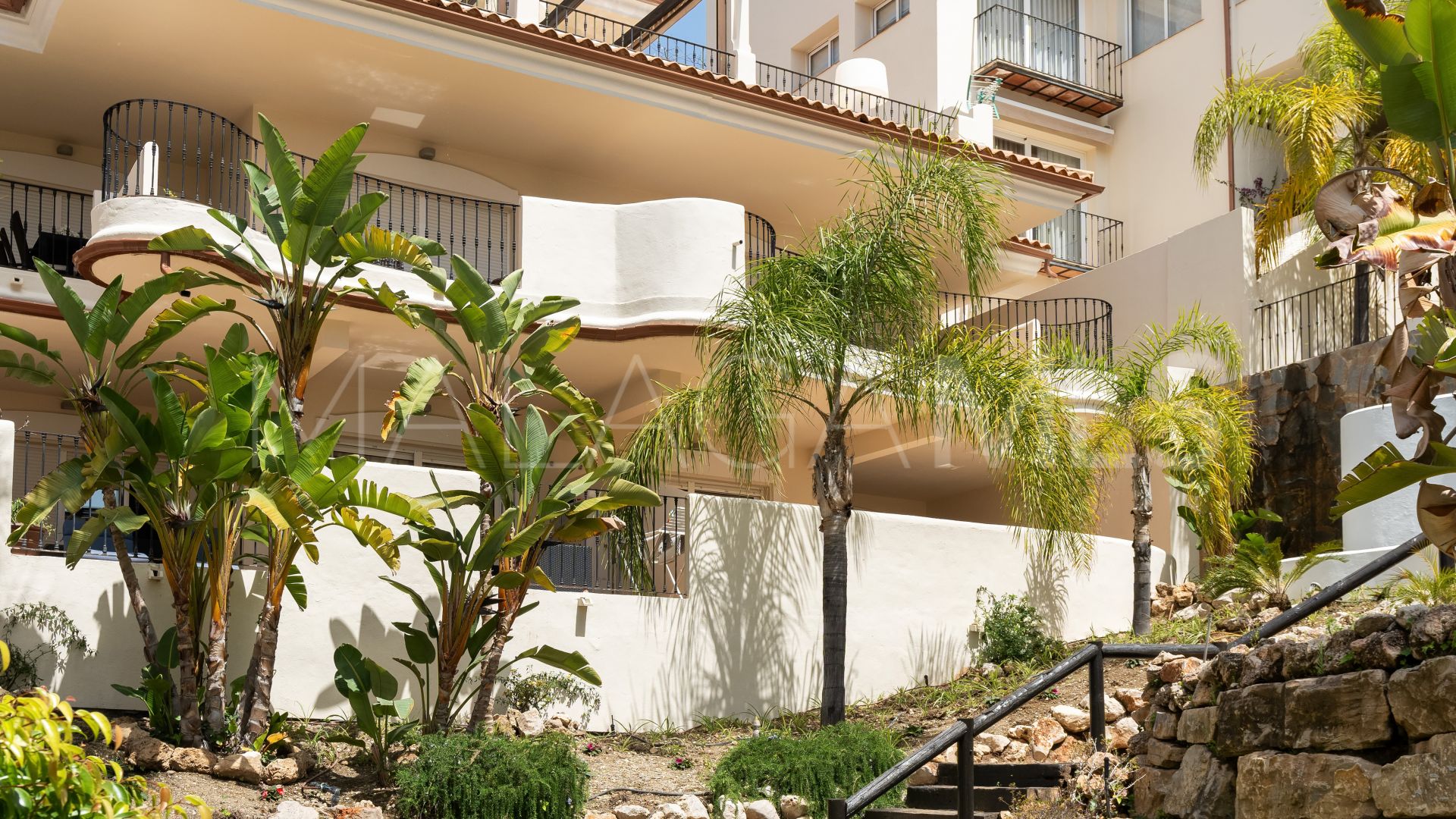 Lägenhet for sale in Nueva Andalucia