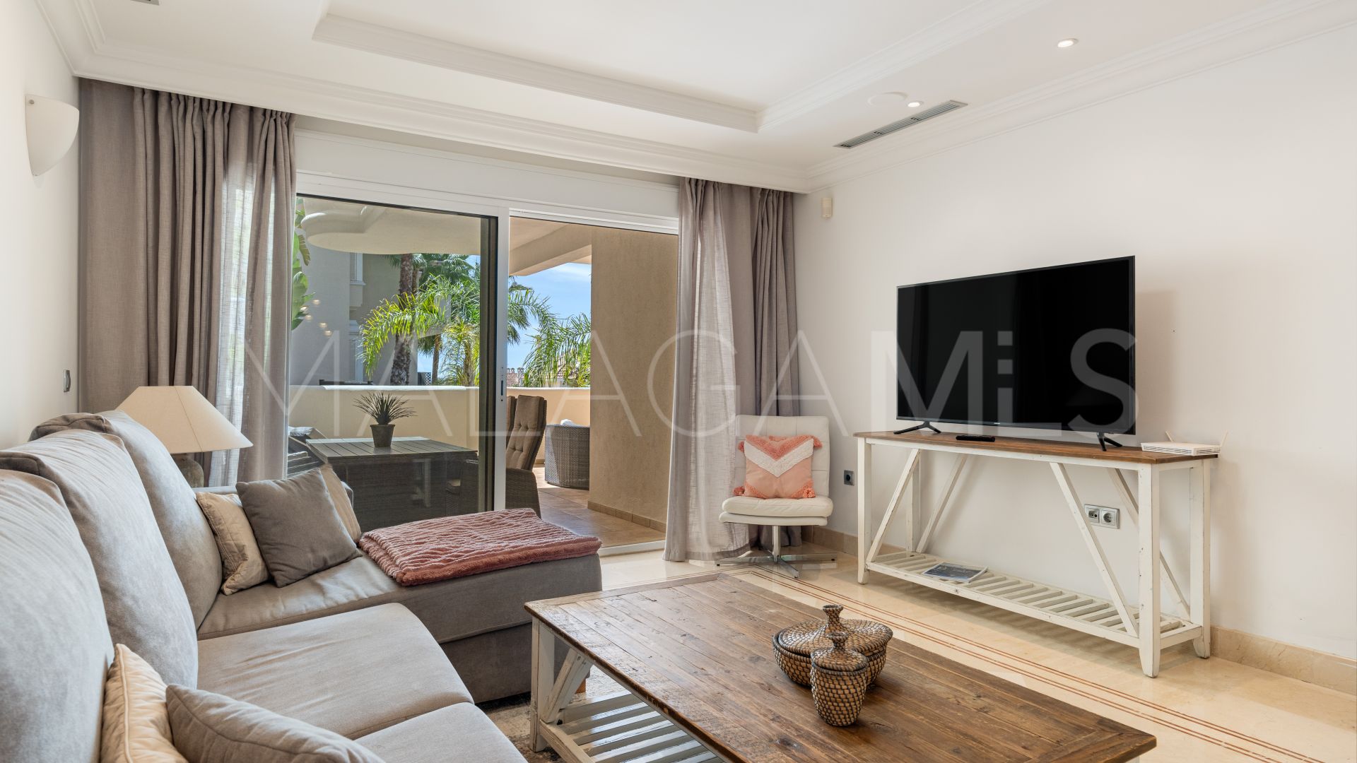 Lägenhet for sale in Nueva Andalucia