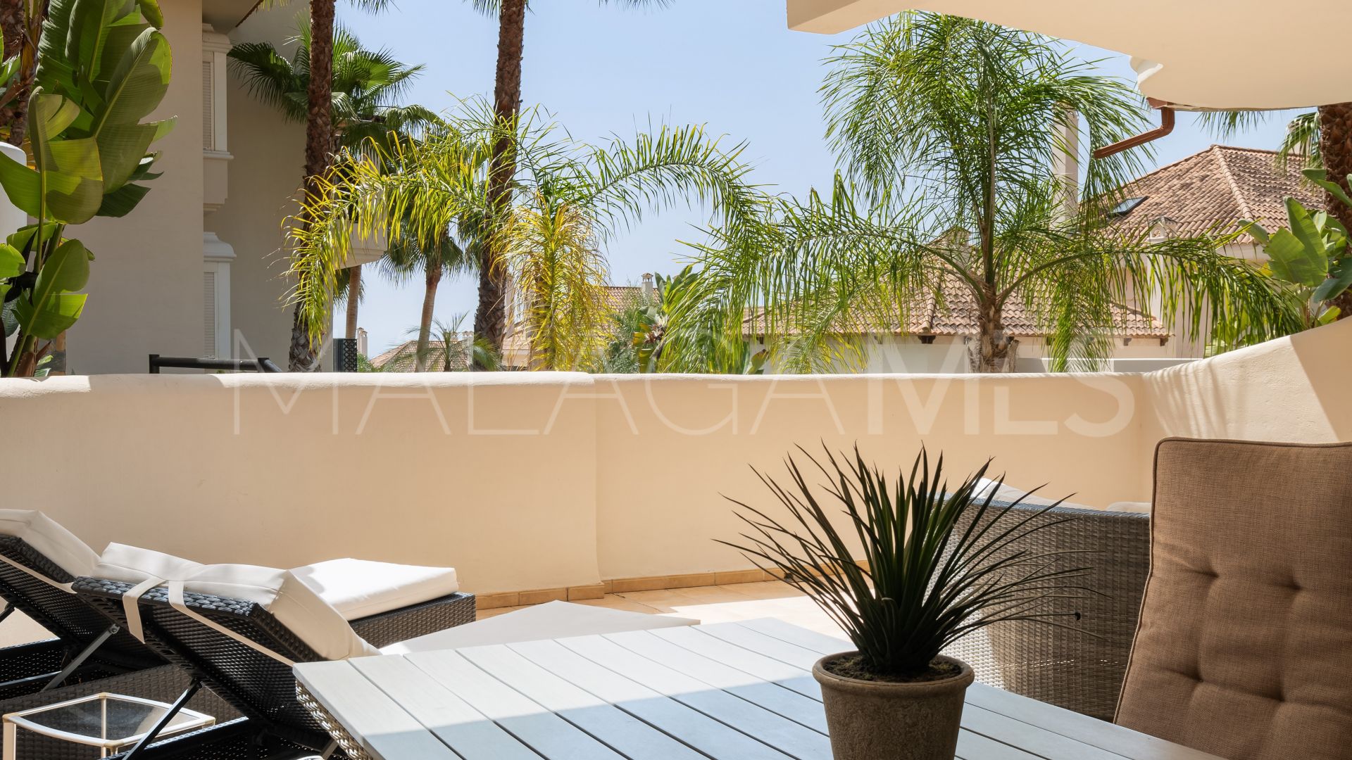 Lägenhet for sale in Nueva Andalucia