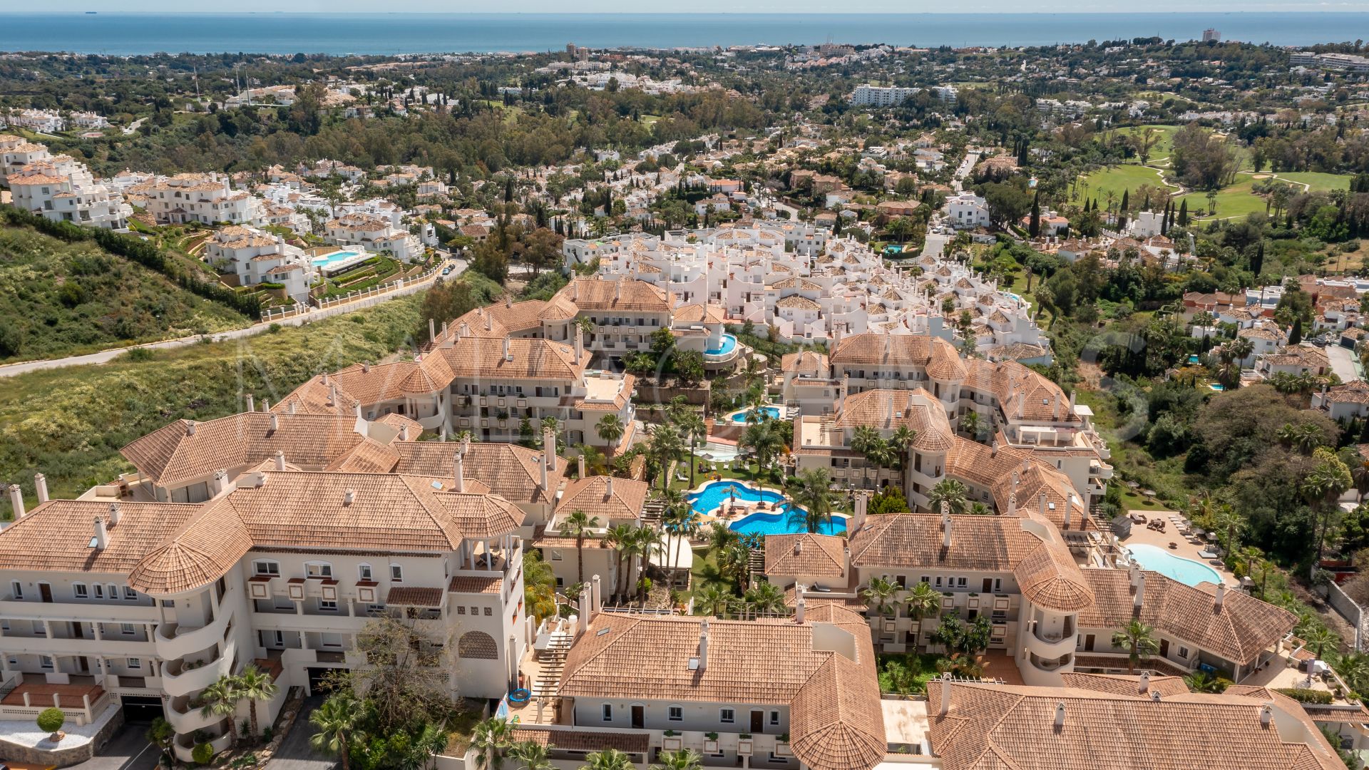 Lägenhet for sale in Nueva Andalucia