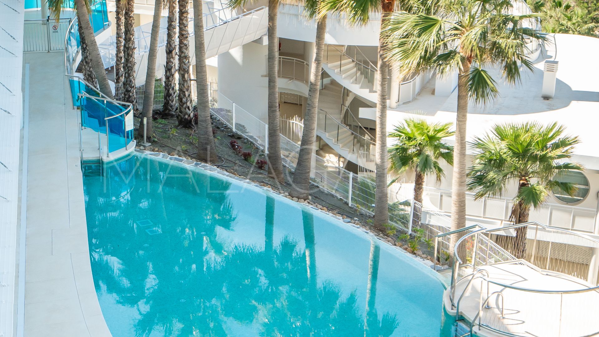 Buy 2 bedrooms apartment in La Capellania