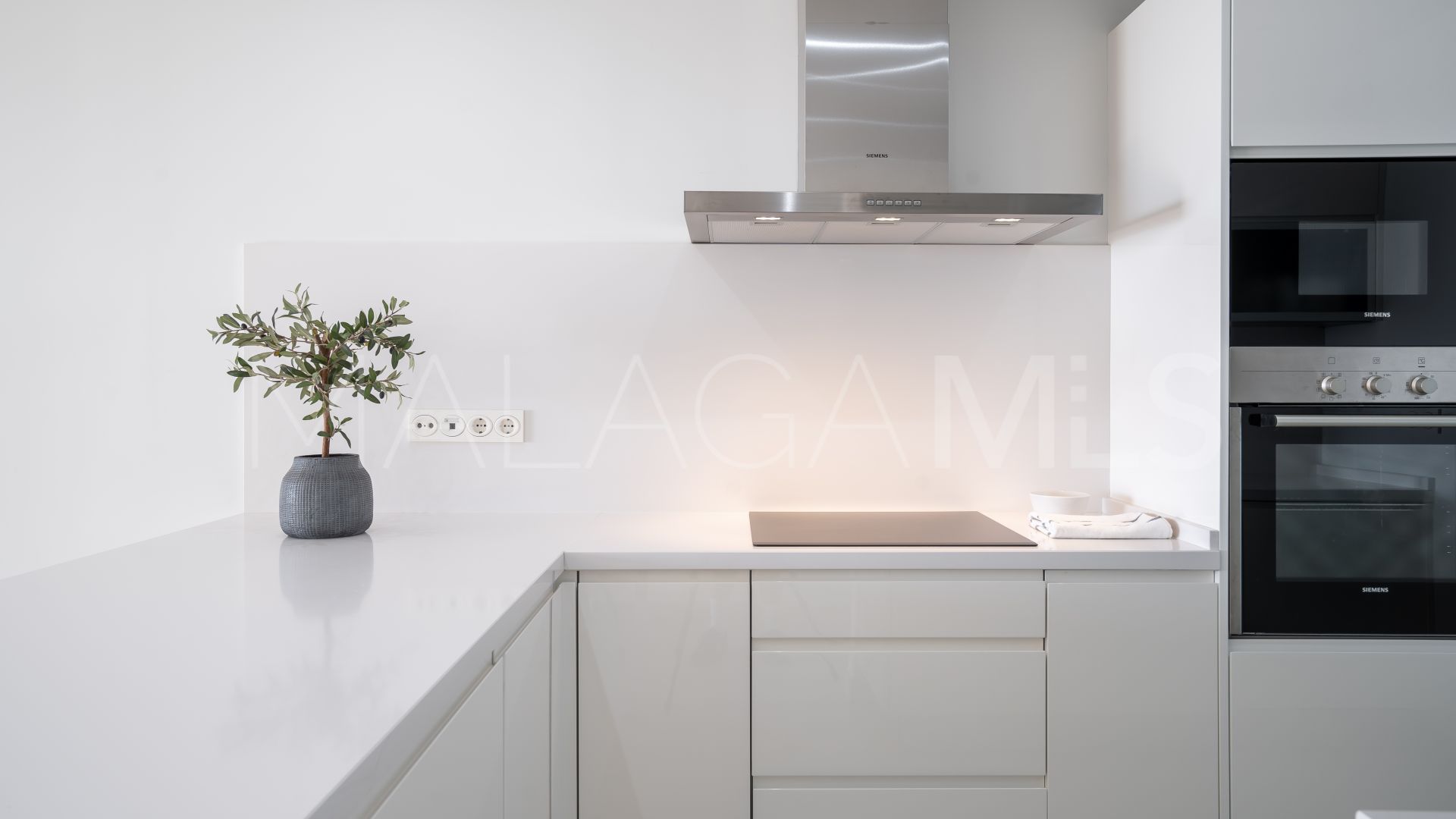 Buy 2 bedrooms apartment in La Capellania