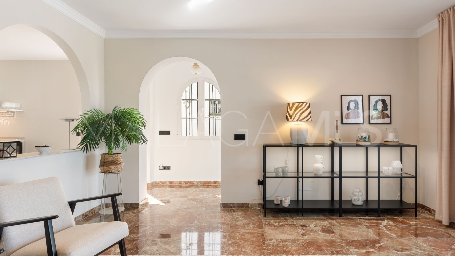 Sierrezuela villa for sale