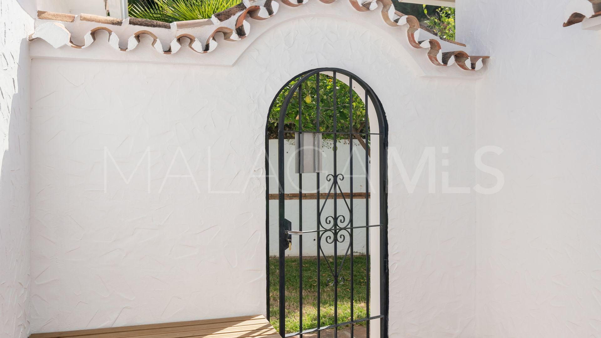 Sierrezuela villa for sale