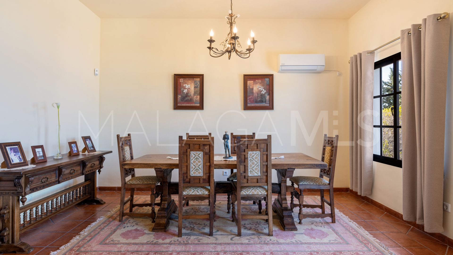 Villa for sale in Mijas Golf