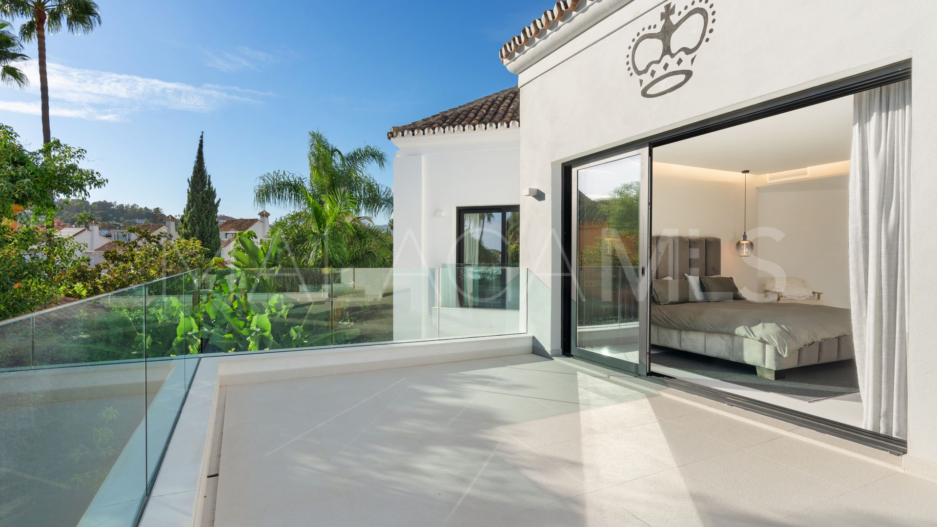 For sale villa with 5 bedrooms in Marbella City