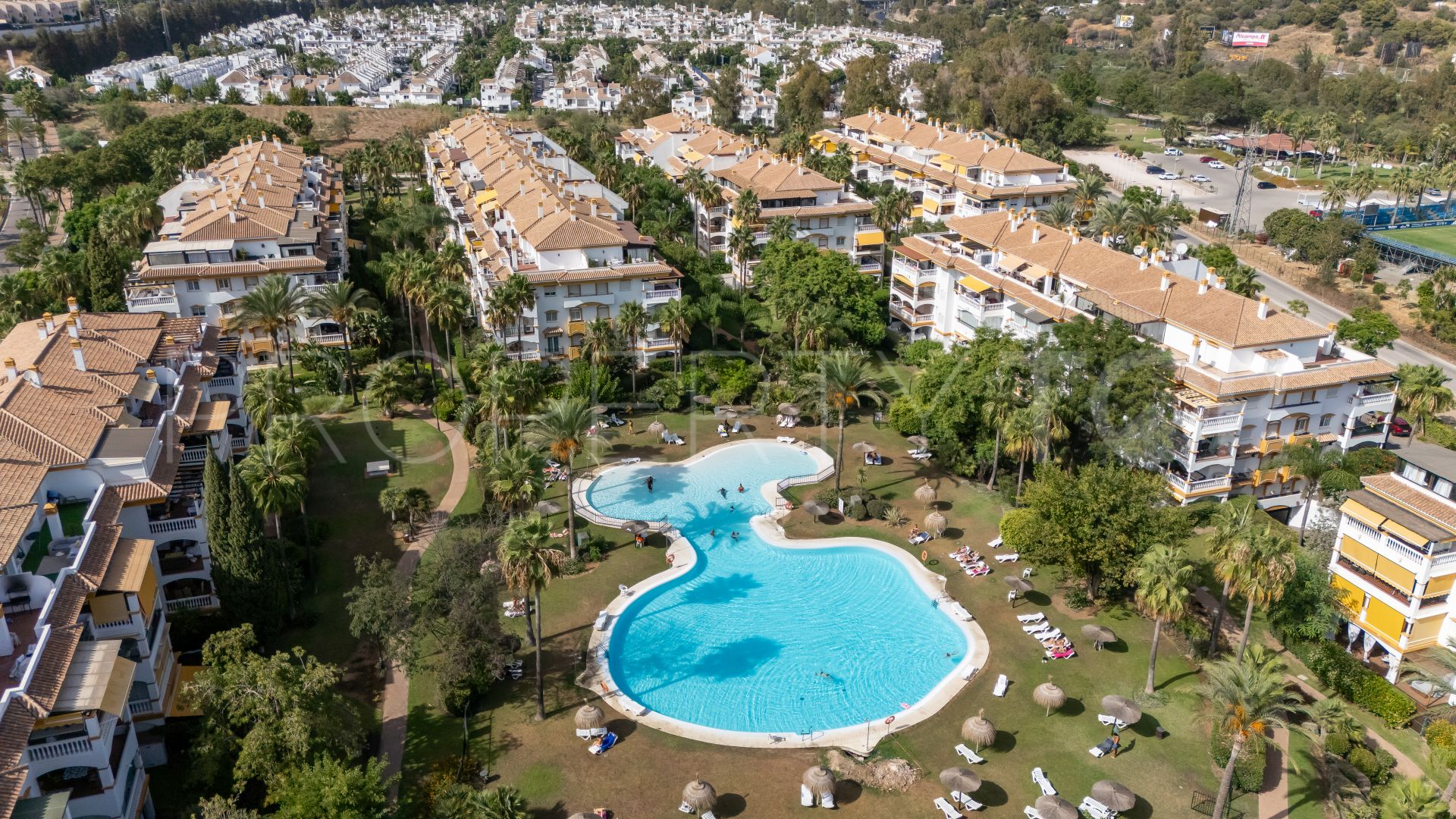 Comprar apartamento de 2 dormitorios en Nueva Andalucia