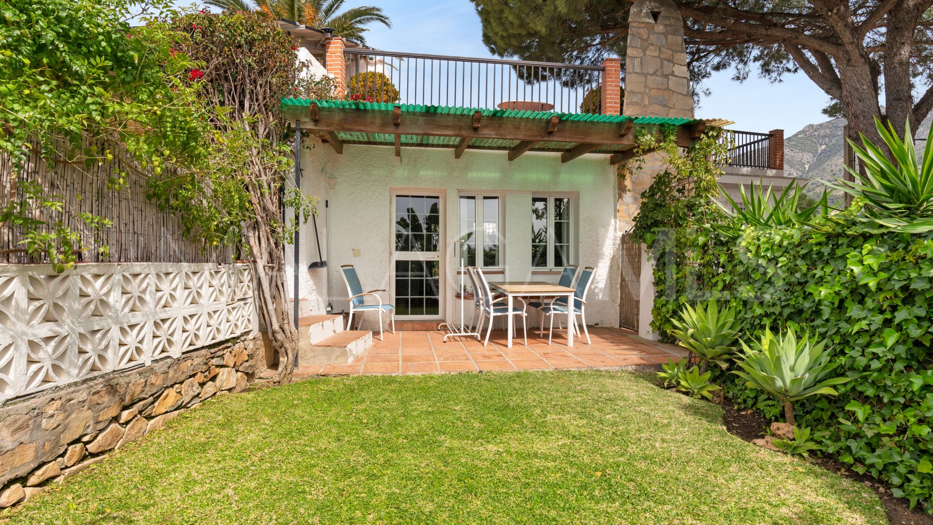 For sale villa with 6 bedrooms in Torreblanca