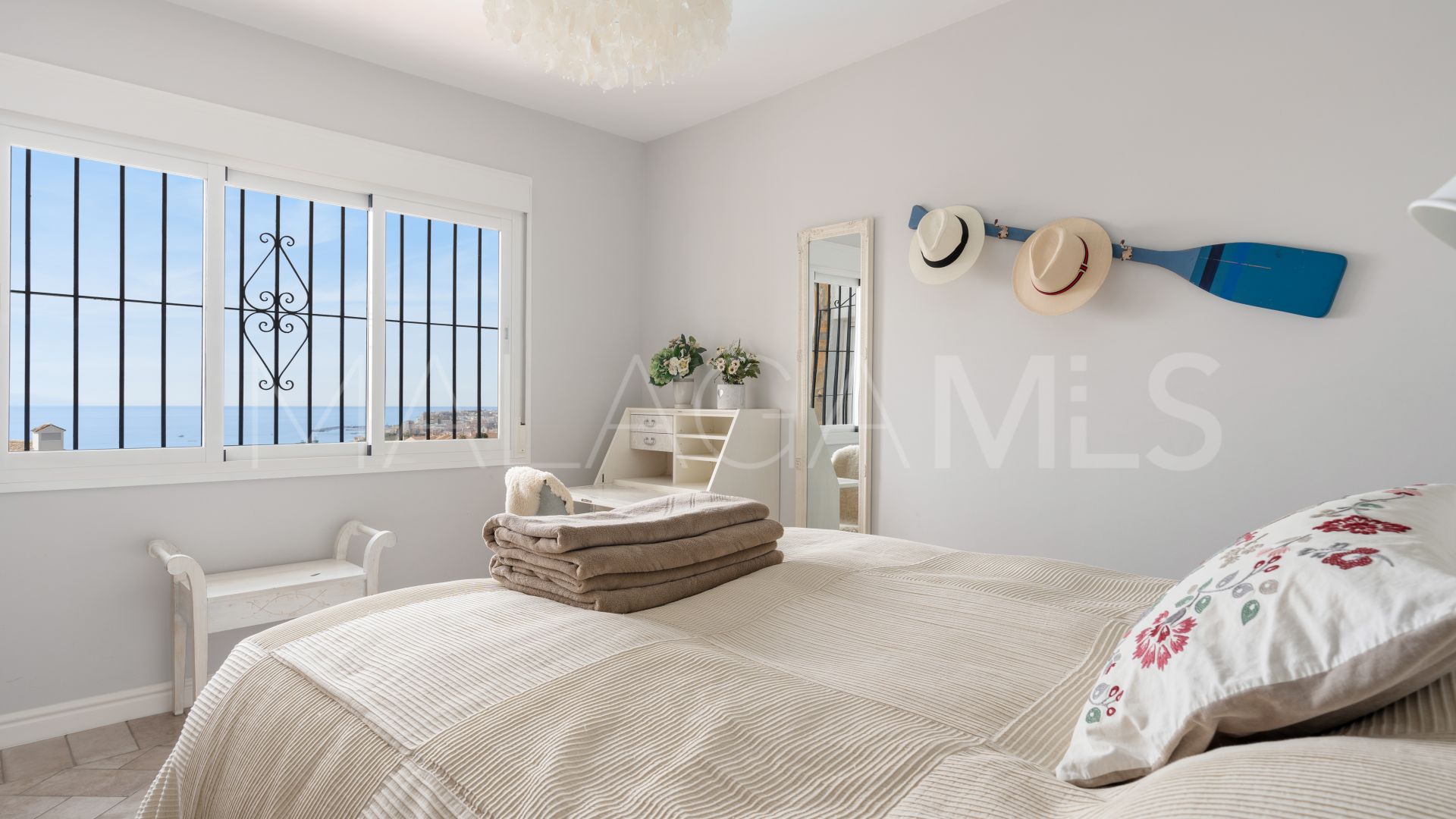 For sale villa with 6 bedrooms in Torreblanca
