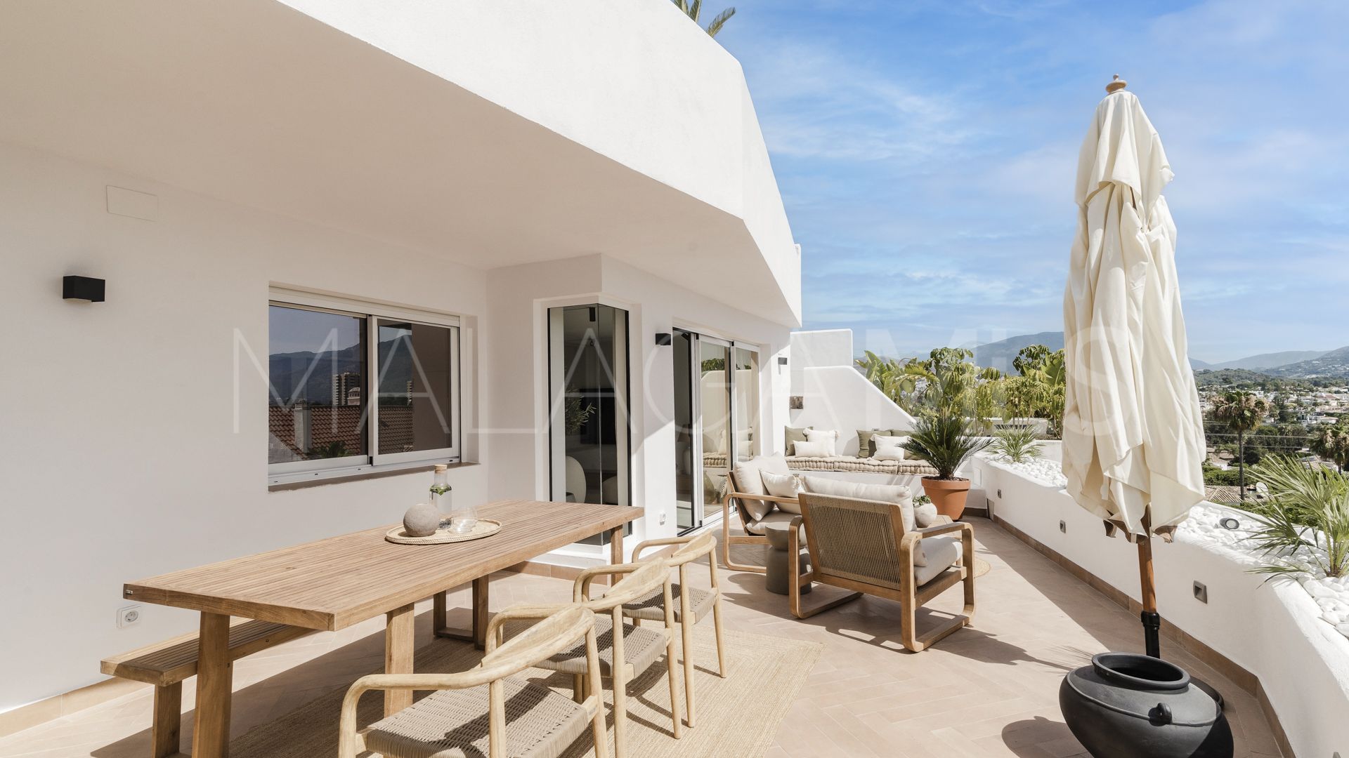 Nueva Andalucia 3 bedrooms apartment for sale