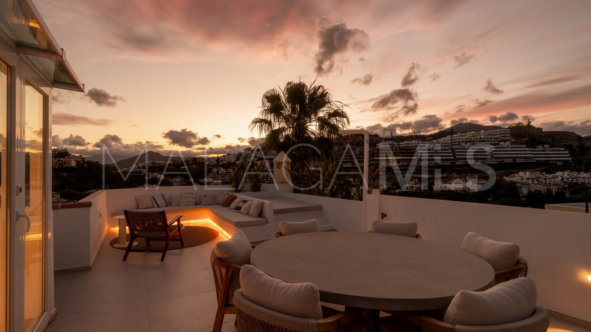 Duplex penthouse for sale in La Quinta Hills